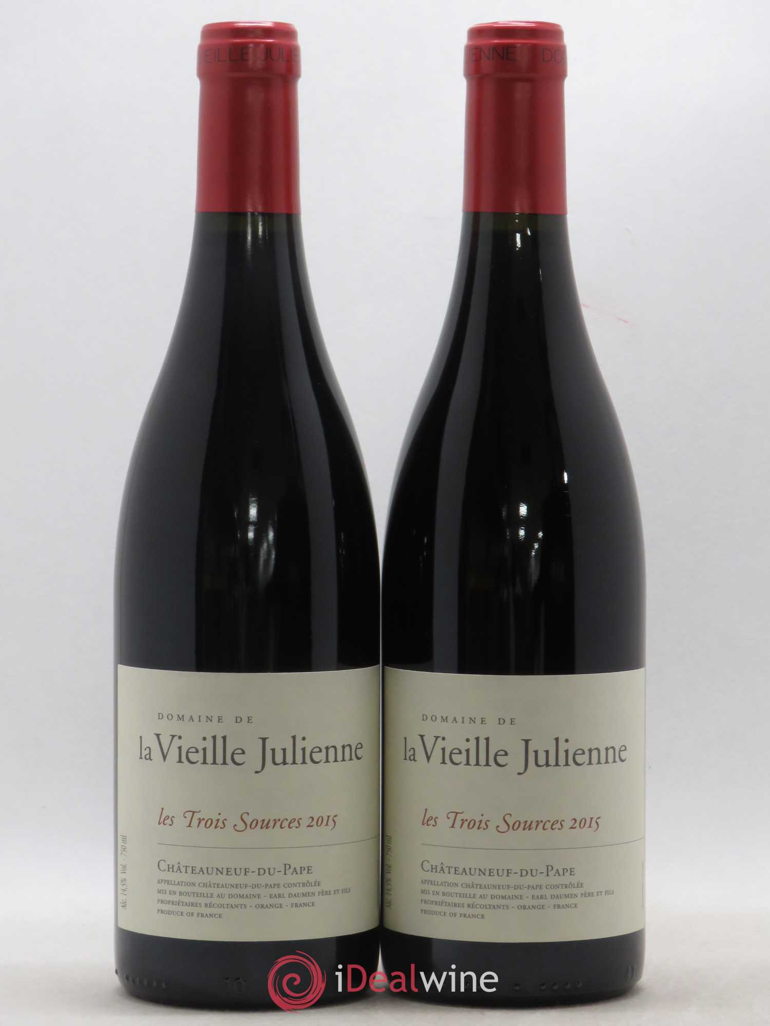 Châteauneuf-du-Pape Vieille Julienne (Domaine de la) Les Trois Sources Jean-Paul Daumen 2015 - Lot de 2 bouteilles - 0