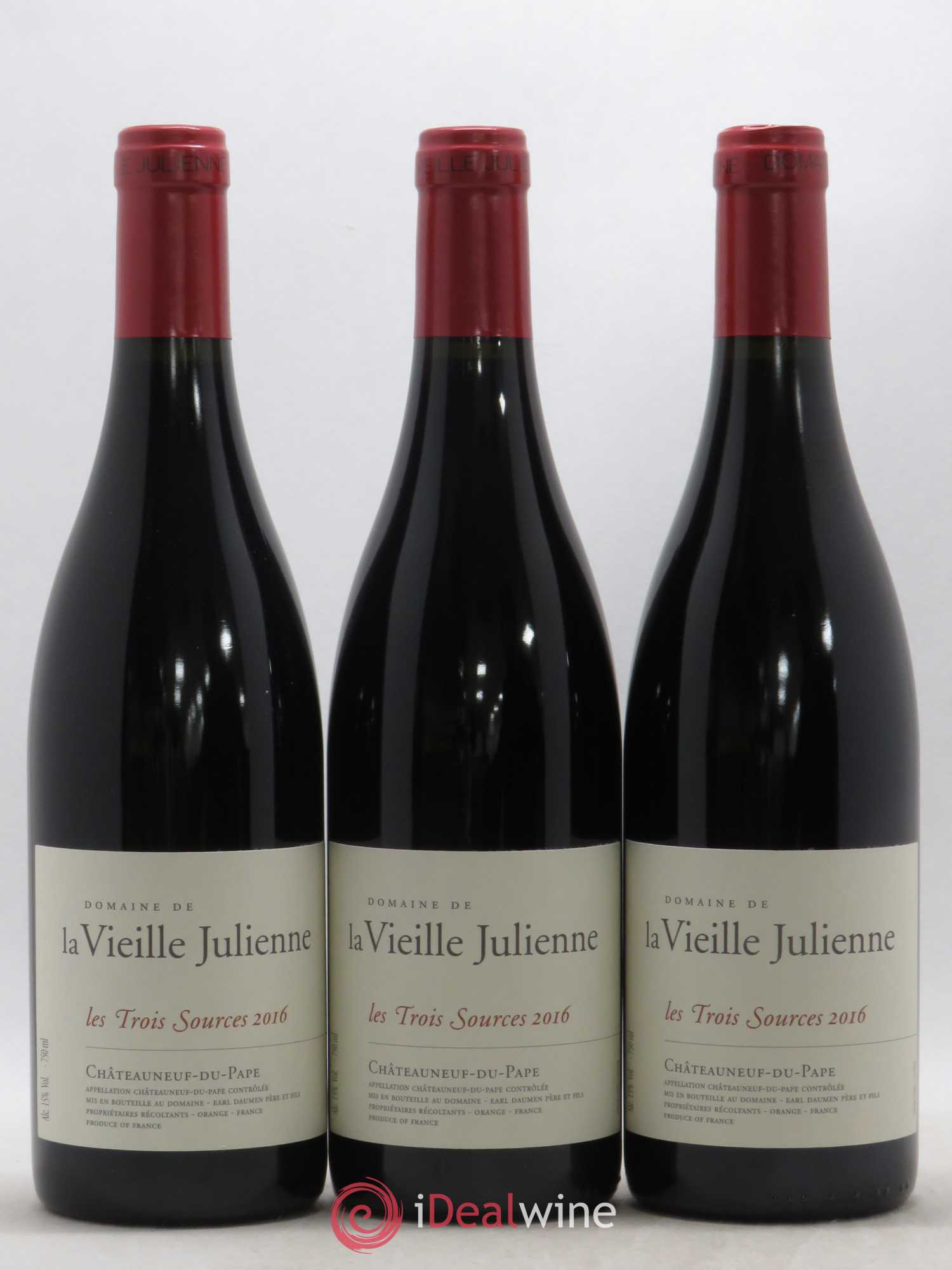 Châteauneuf-du-Pape Vieille Julienne (Domaine de la) Les Trois Sources Jean-Paul Daumen 2016 - Lot de 3 bouteilles - 0