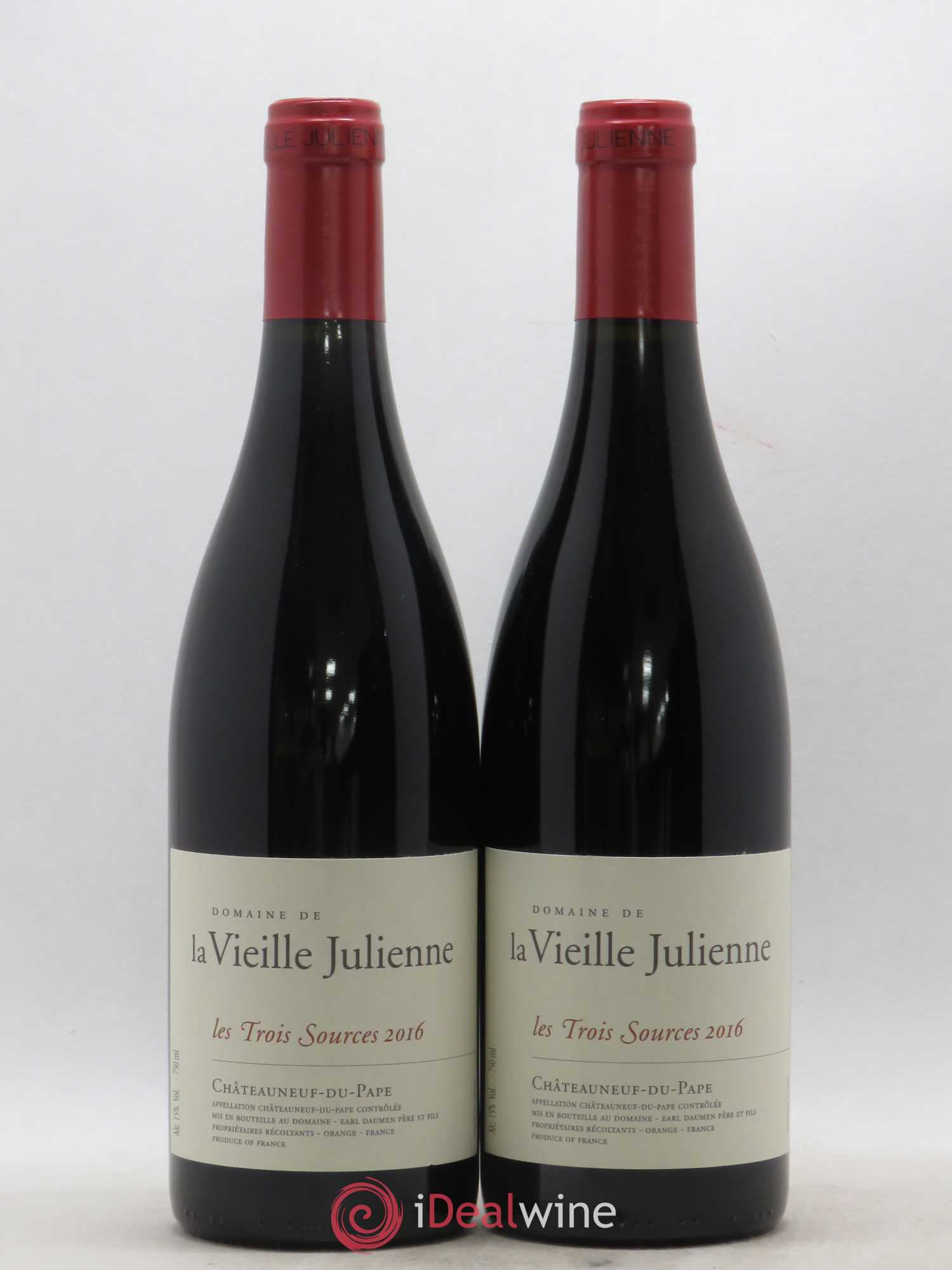 Châteauneuf-du-Pape Vieille Julienne (Domaine de la) Les Trois Sources Jean-Paul Daumen 2016 - Lot de 2 bouteilles - 0