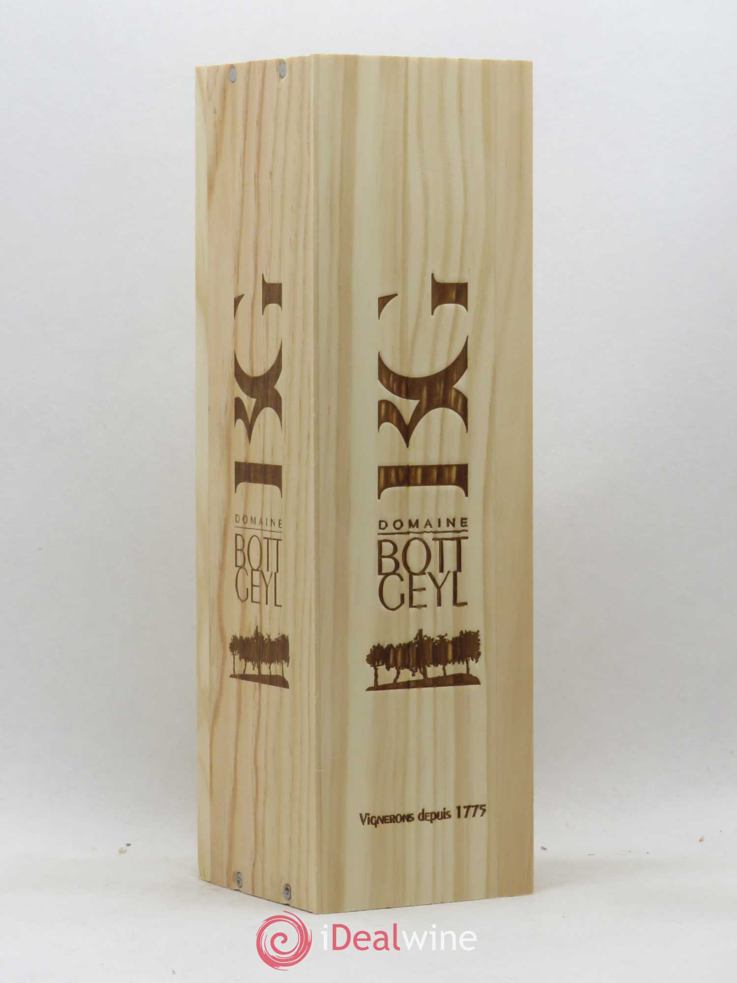 Vieille Fine d'Alsace 25 ans d'age Bott-Geyl (Domaine) Unique XO 35cl (sans prix de réserve) - Lot de 1 demi bouteille - 2