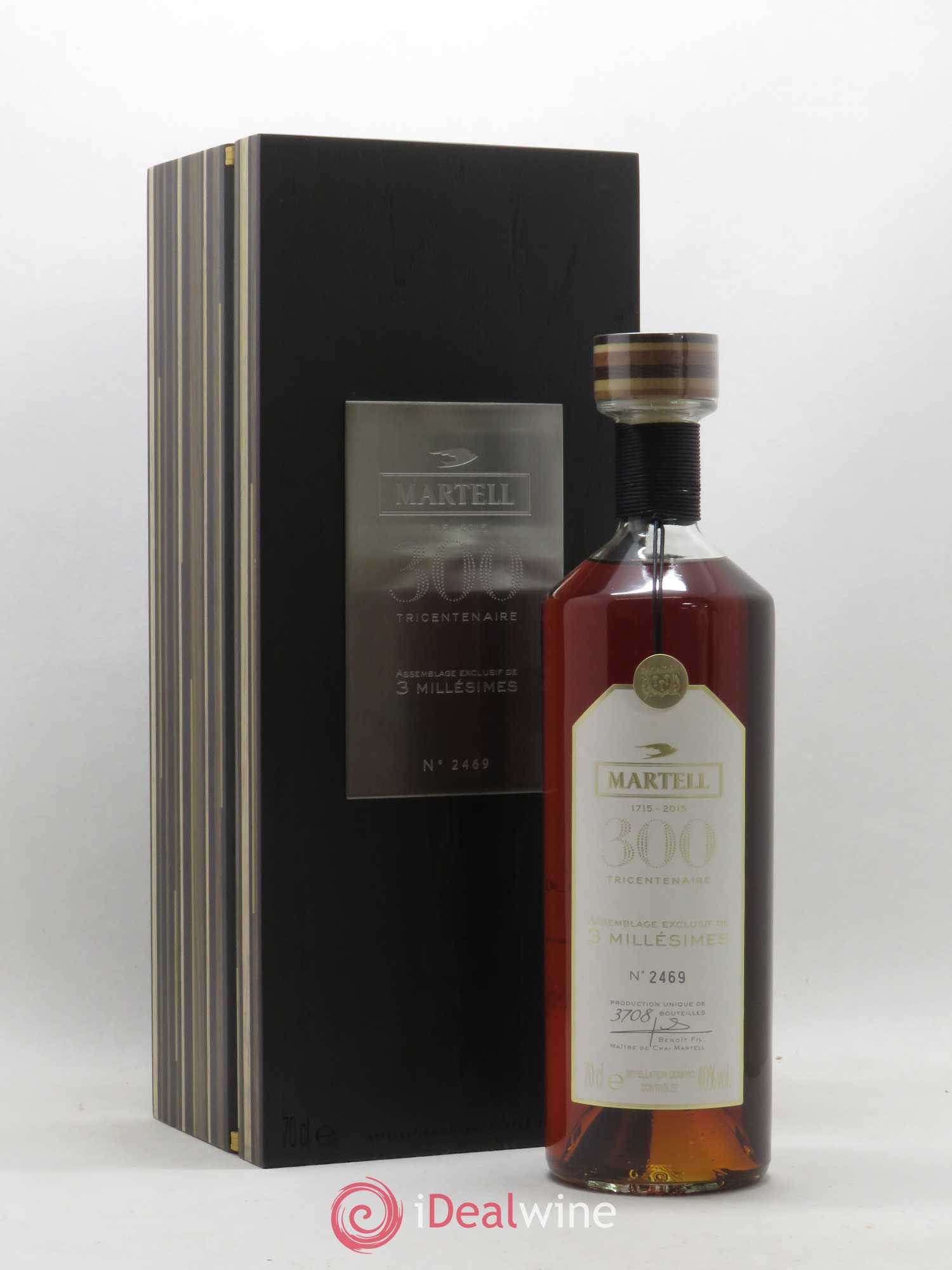 Cognac Tricentenaire Assemblage exclusif de 3 millésimes Martell (sans prix de réserve) - Lot de 1 bouteille - 0