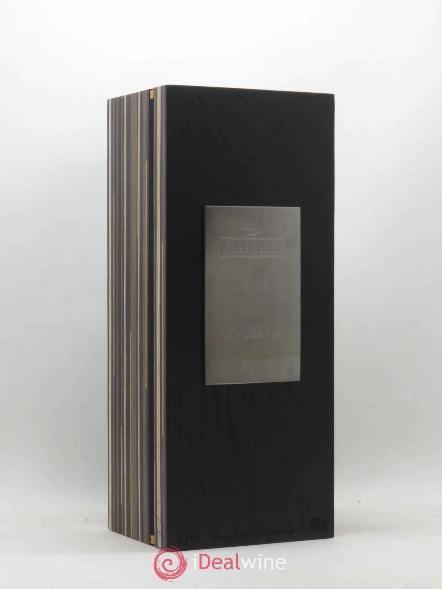 Cognac Tricentenaire Assemblage exclusif de 3 millésimes Martell  (sans prix de réserve) - Lot de 1 bouteille - 4
