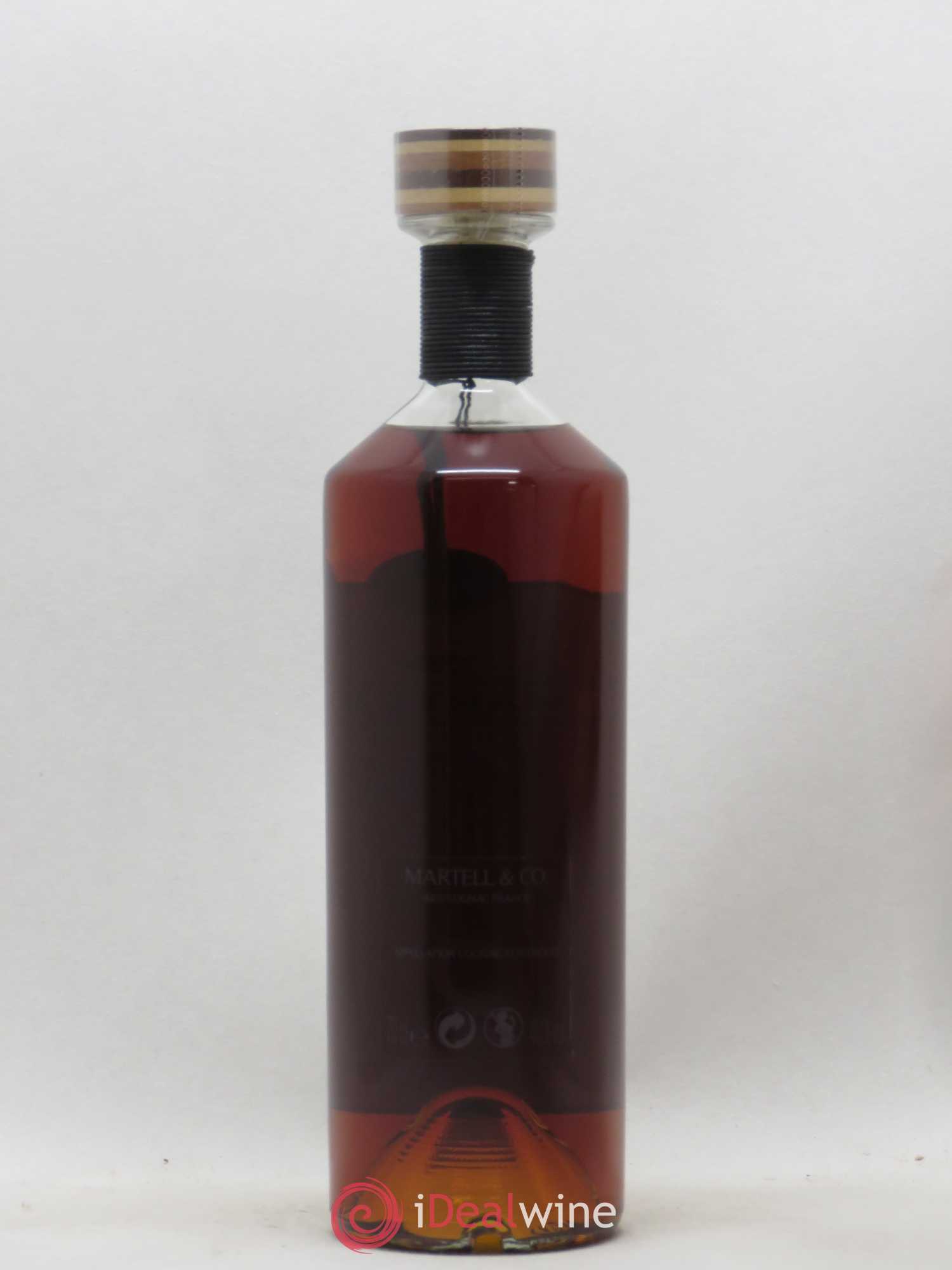 Cognac Tricentenaire Assemblage exclusif de 3 millésimes Martell (sans prix de réserve) - Lot de 1 bouteille - 2
