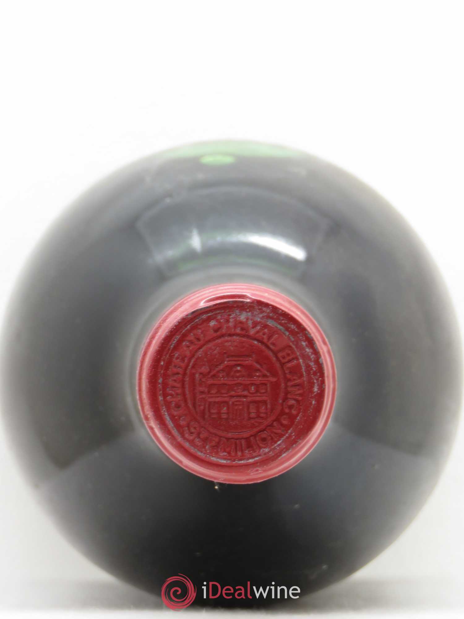 Château Cheval Blanc 1er Grand Cru Classé A 1982 - Lot de 3 bouteilles - 1