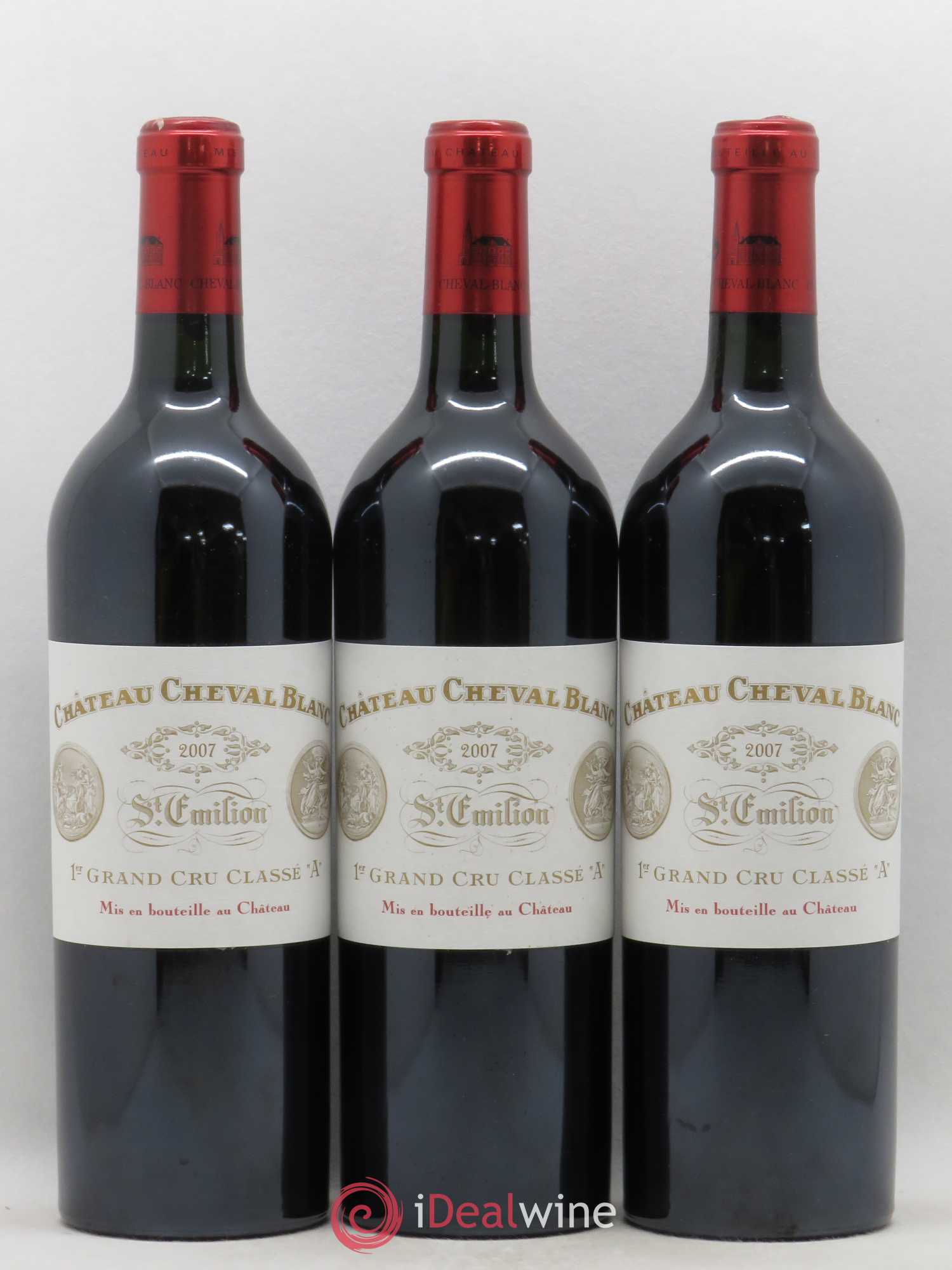 Château Cheval Blanc 1er Grand Cru Classé A 2007 - Lot de 3 bouteilles - 0