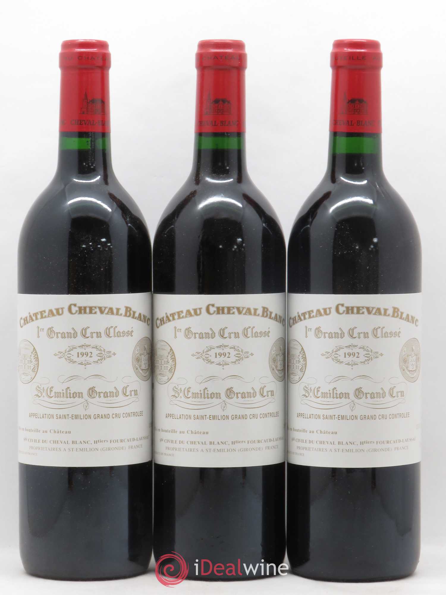 Château Cheval Blanc 1er Grand Cru Classé A 1992 - Lot de 3 bouteilles - 0
