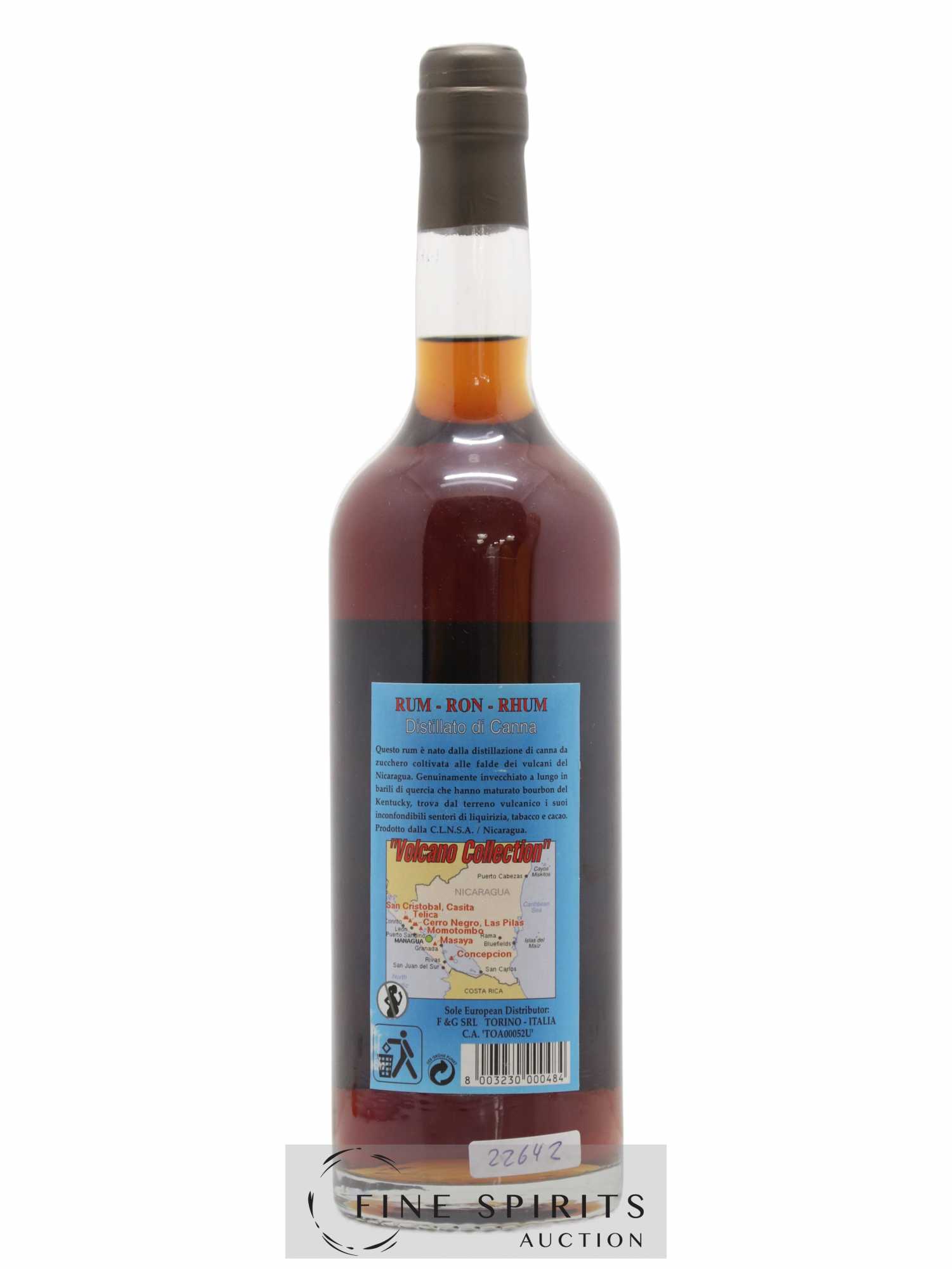 Momotombo 1994 Of. Select Cask Reserve Imported Volcano Collection (sans prix de réserve) - Lot de 1 bouteille - 1