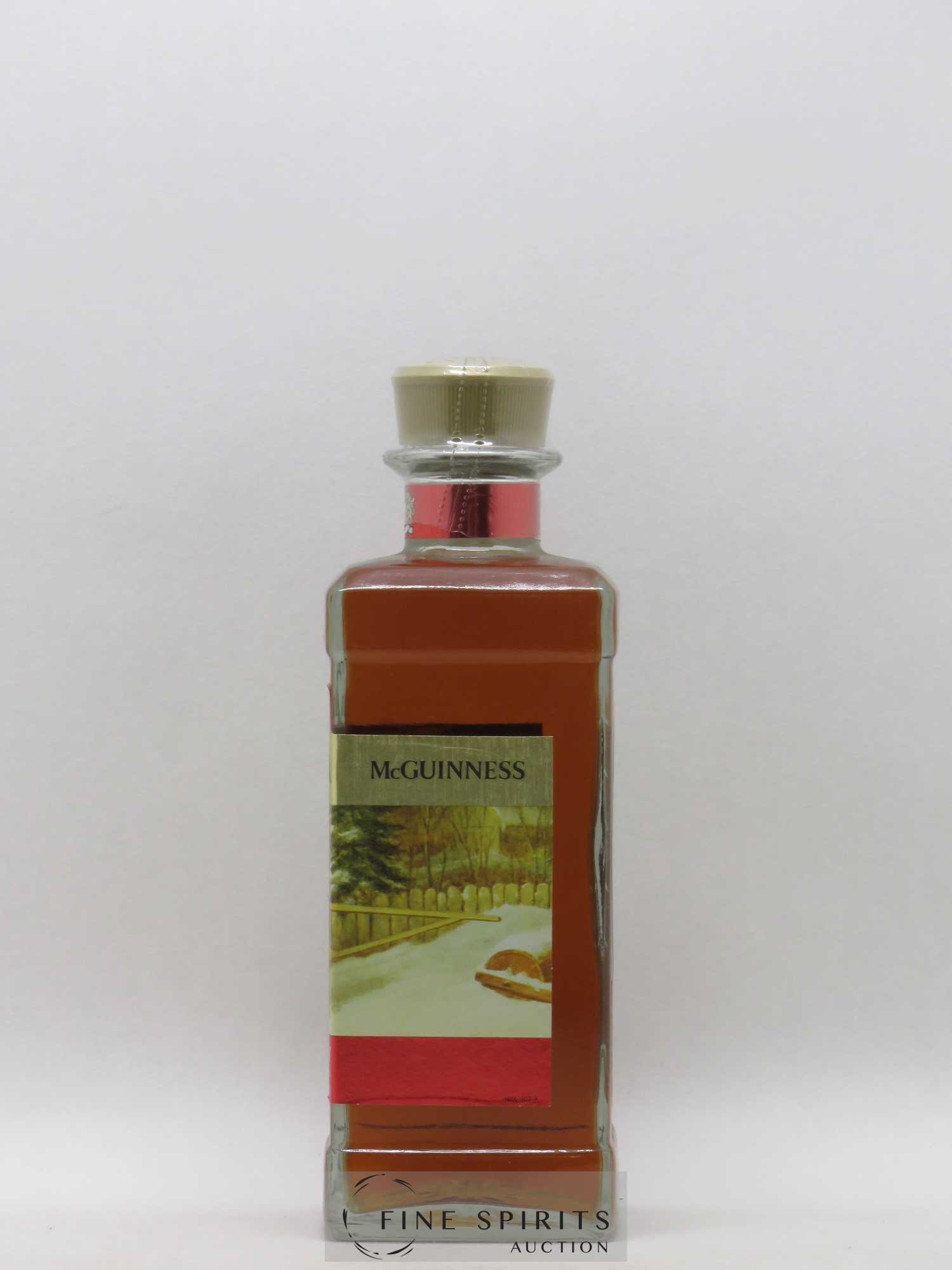 Old Canada Of. Mc Guinness Distillers Limited Japan Import Imported Canadian Whisky - Lot of 1 bottle - 1