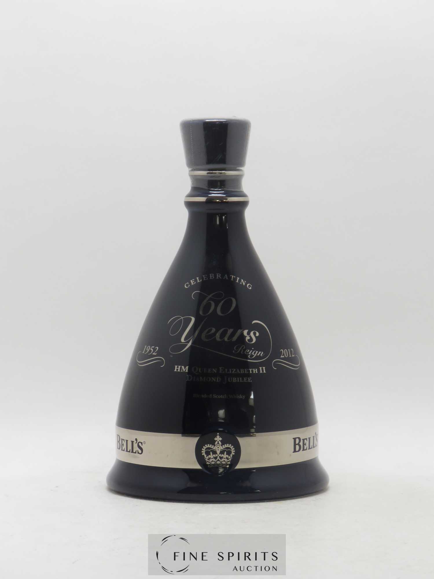 Bell's Of. Diamond Jubilee 60 Years of Reign  (sans prix de réserve) - Lot de 1 bouteille - 1