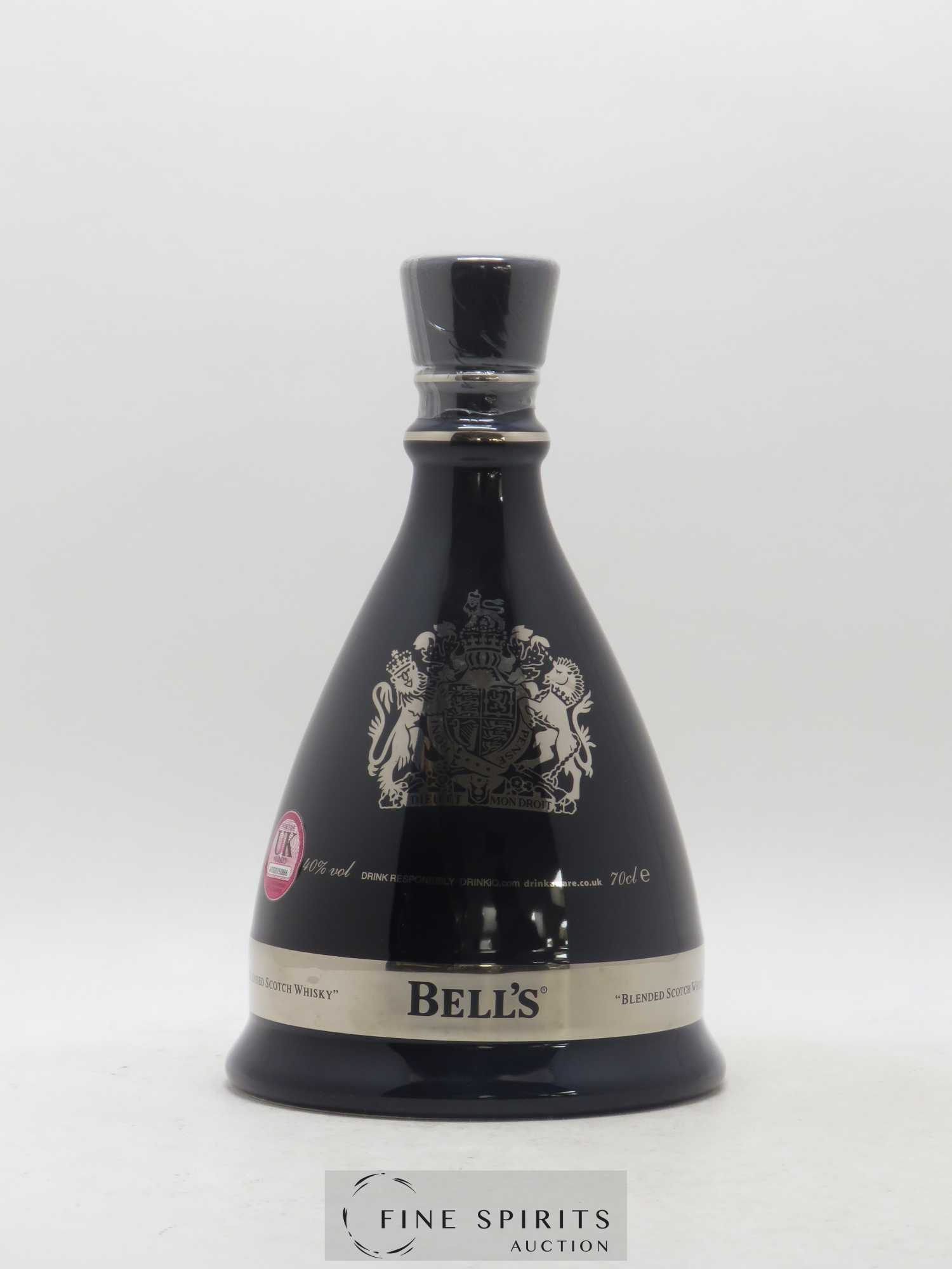 Bell's Of. Diamond Jubilee 60 Years of Reign  (sans prix de réserve) - Lot de 1 bouteille - 2
