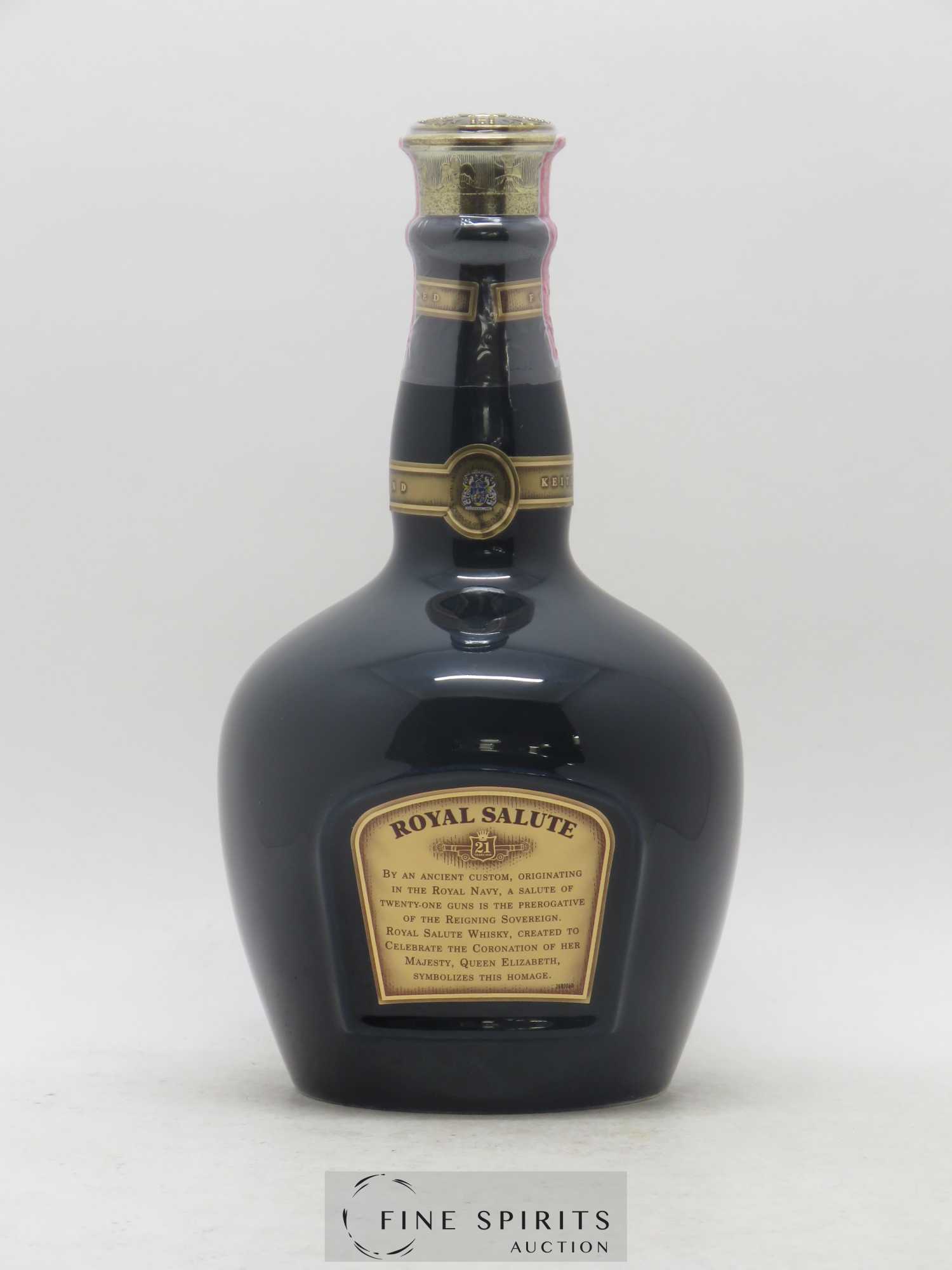 Chivas 21 years Of. Sapphire Flagon Royal Salute  (sans prix de réserve) - Lot de 1 bouteille - 2