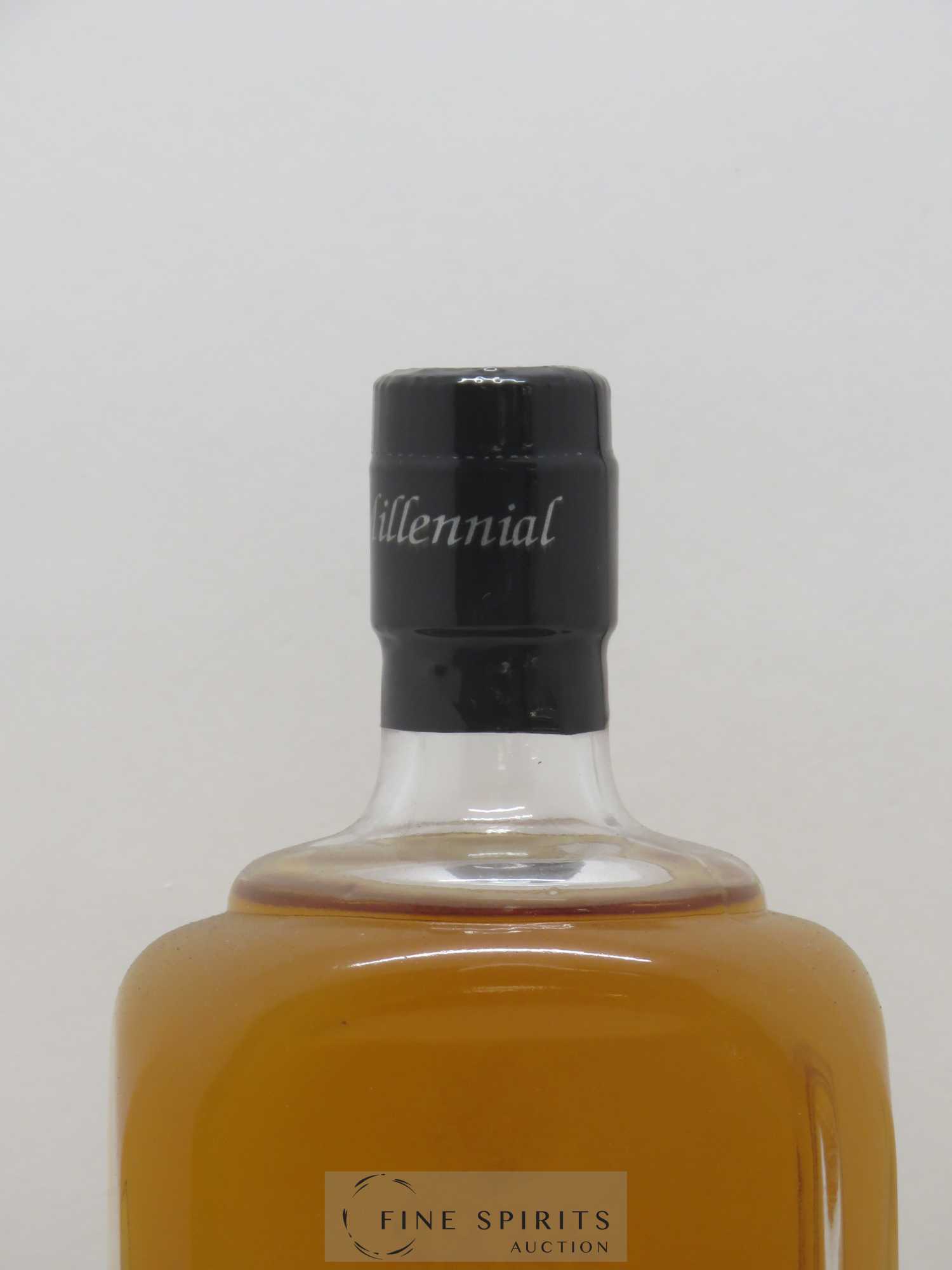 Usquaebach Of. Millennial - Timeless Twelve Stone Flagons - Lotto di 1 bottiglia - 3