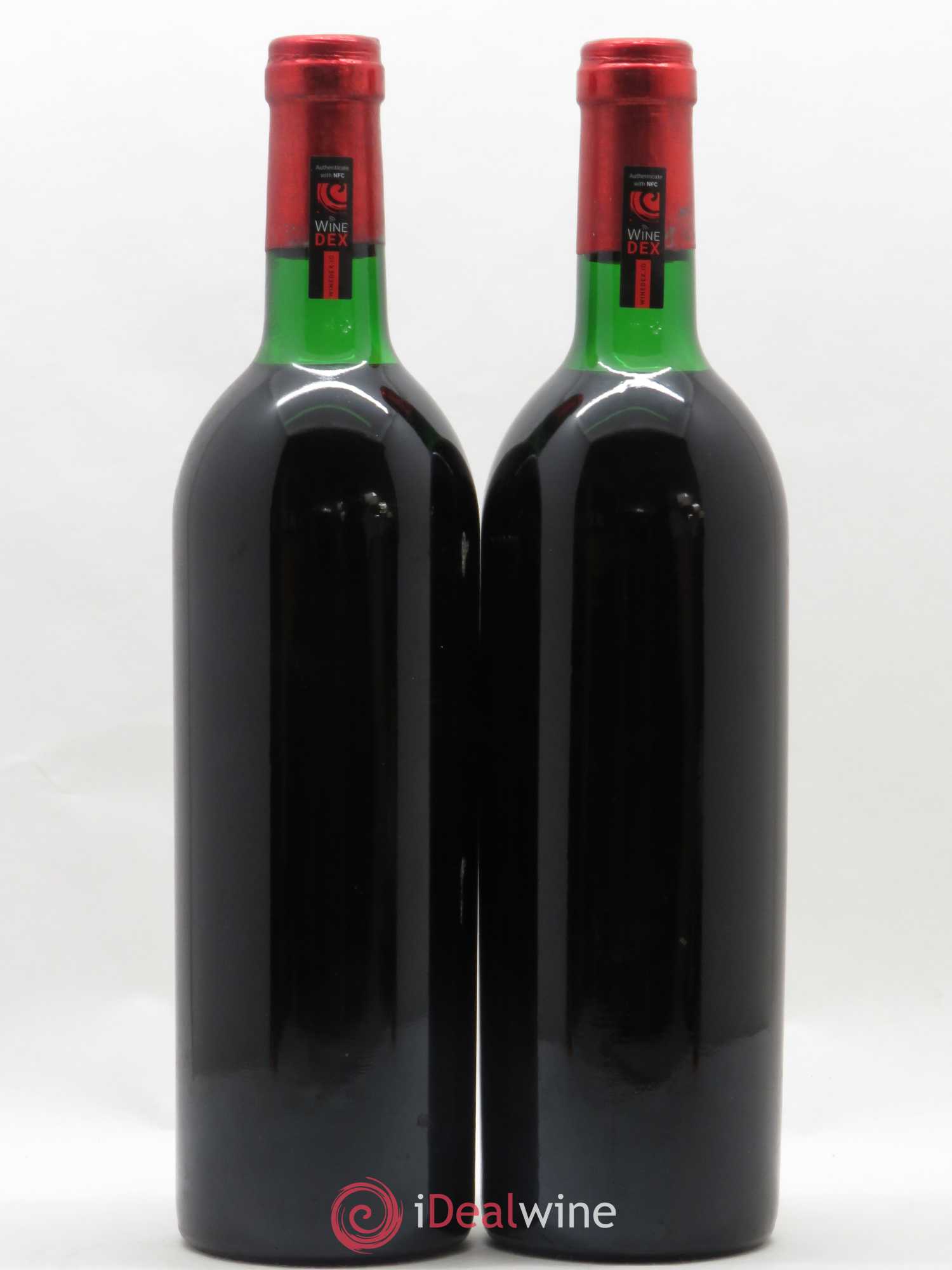 Petrus 1973 - Lot de 2 bouteilles - 1
