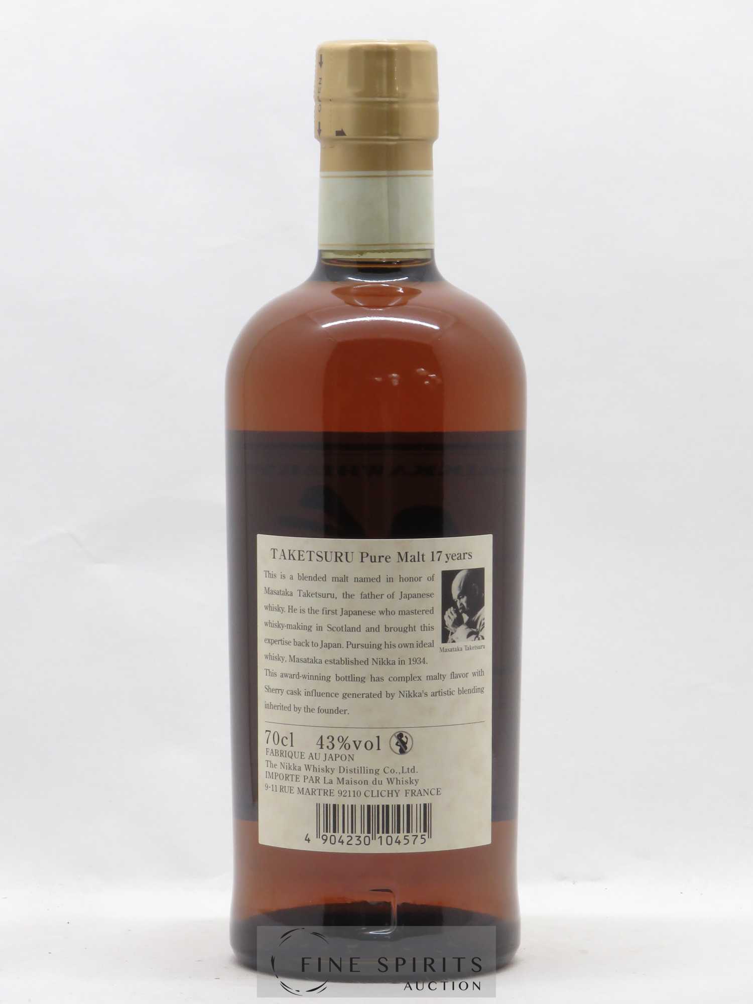 Taketsuru 17 years Of. Pure Malt Nikka Whisky - Lot de 1 bouteille - 2