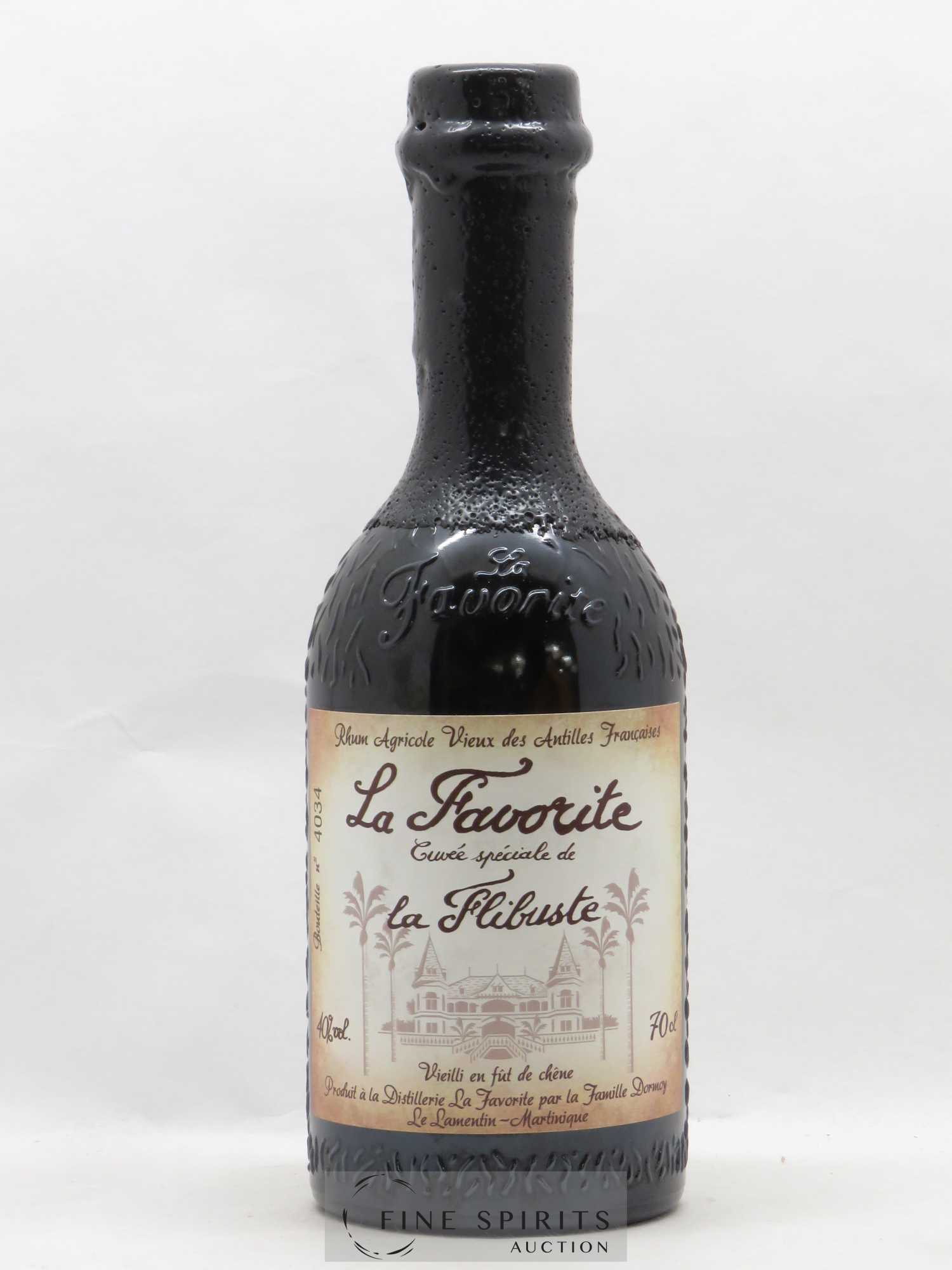 Rhum La Favorite 1992 Of. La Flibuste - Lot de 1 bouteille - 1