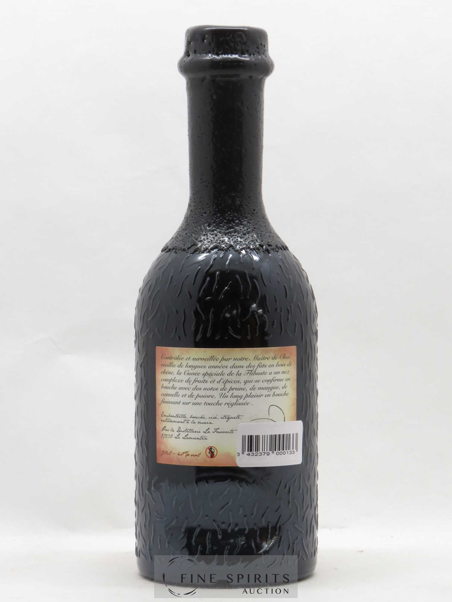 Rhum La Favorite 1992 Of. La Flibuste - Posten von 1 Flasche - 2