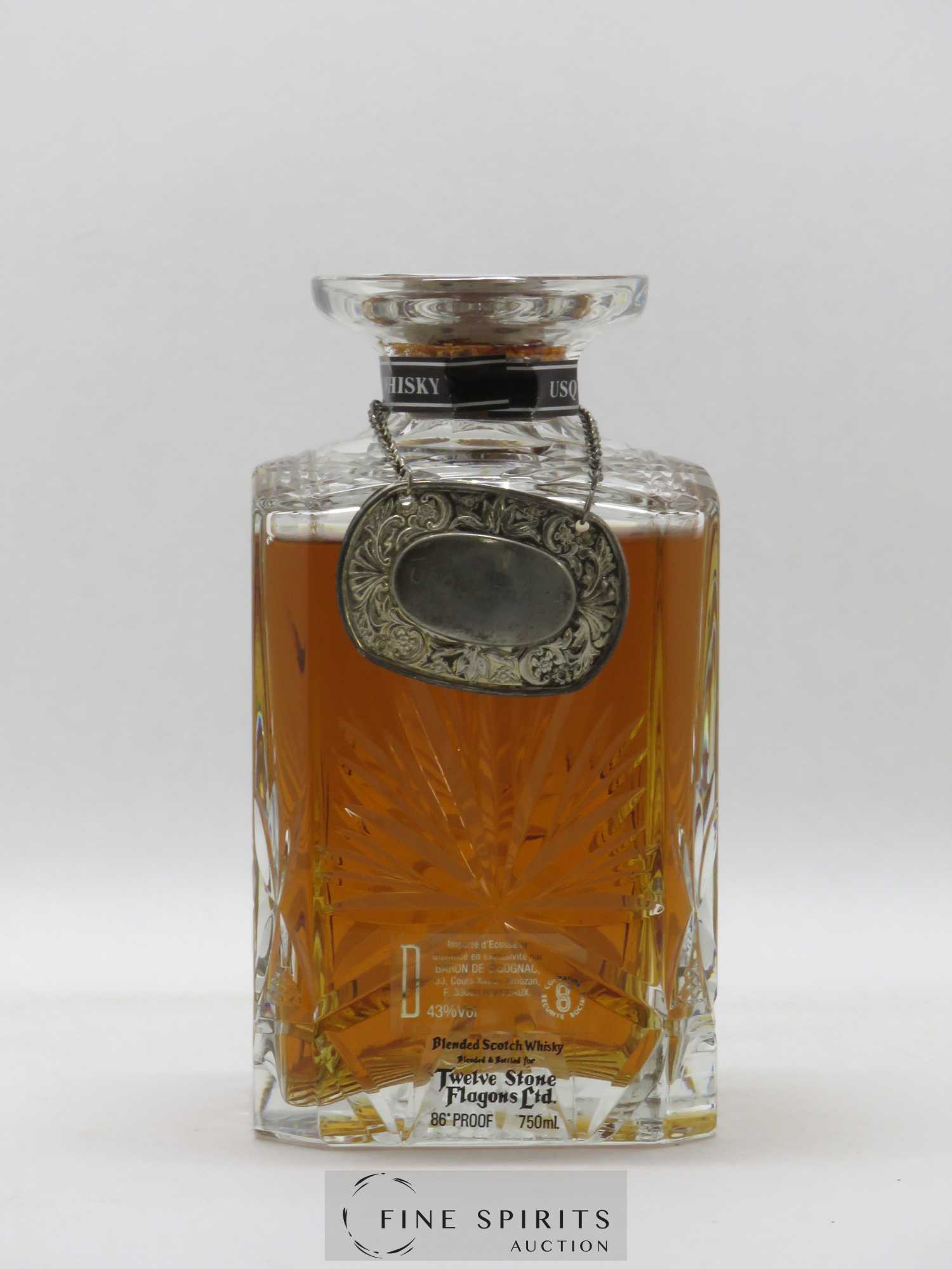 Usquaebach Of. Cristal Decanter Twelve Stone Flagons - Posten von 1 Flasche - 2
