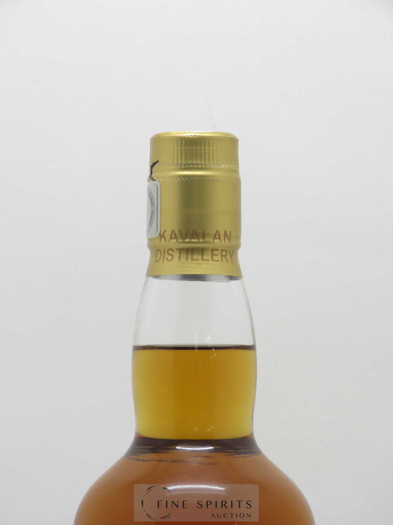 Kavalan Of. Peaty Cask Small Batch - bottled 2016 LMDW 60th Anniversary - Lot de 1 bouteille - 3