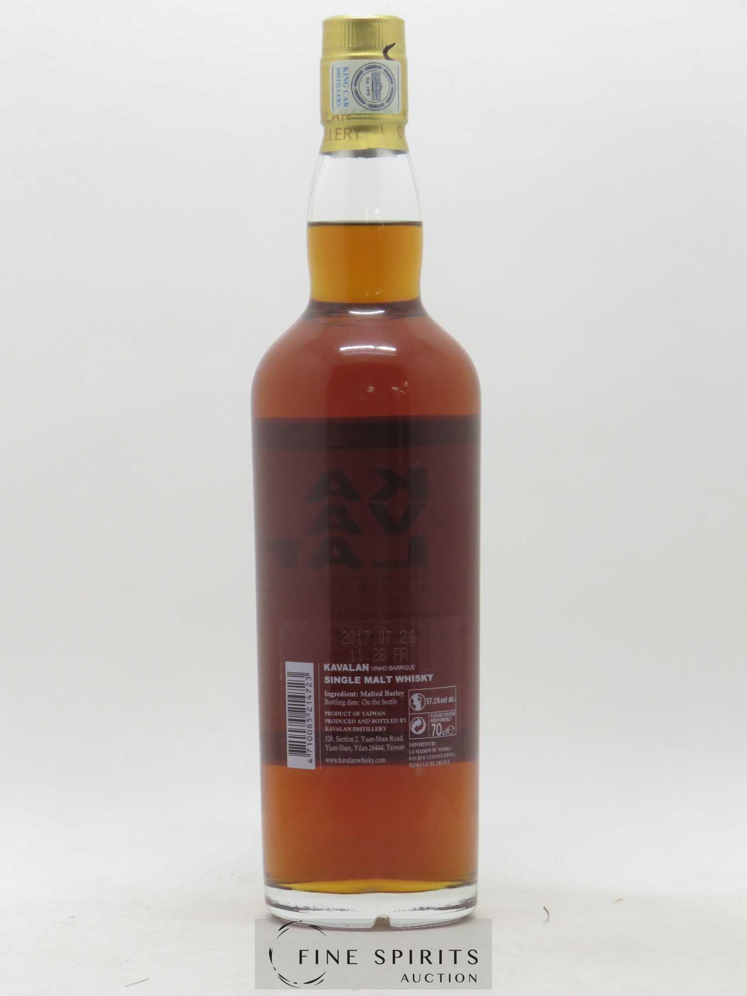Kavalan Of. Vinho Barrique Cask n°W121225060A - One of 202 - bottled 2017 V and B Cask Strength - Posten von 1 Flasche - 2
