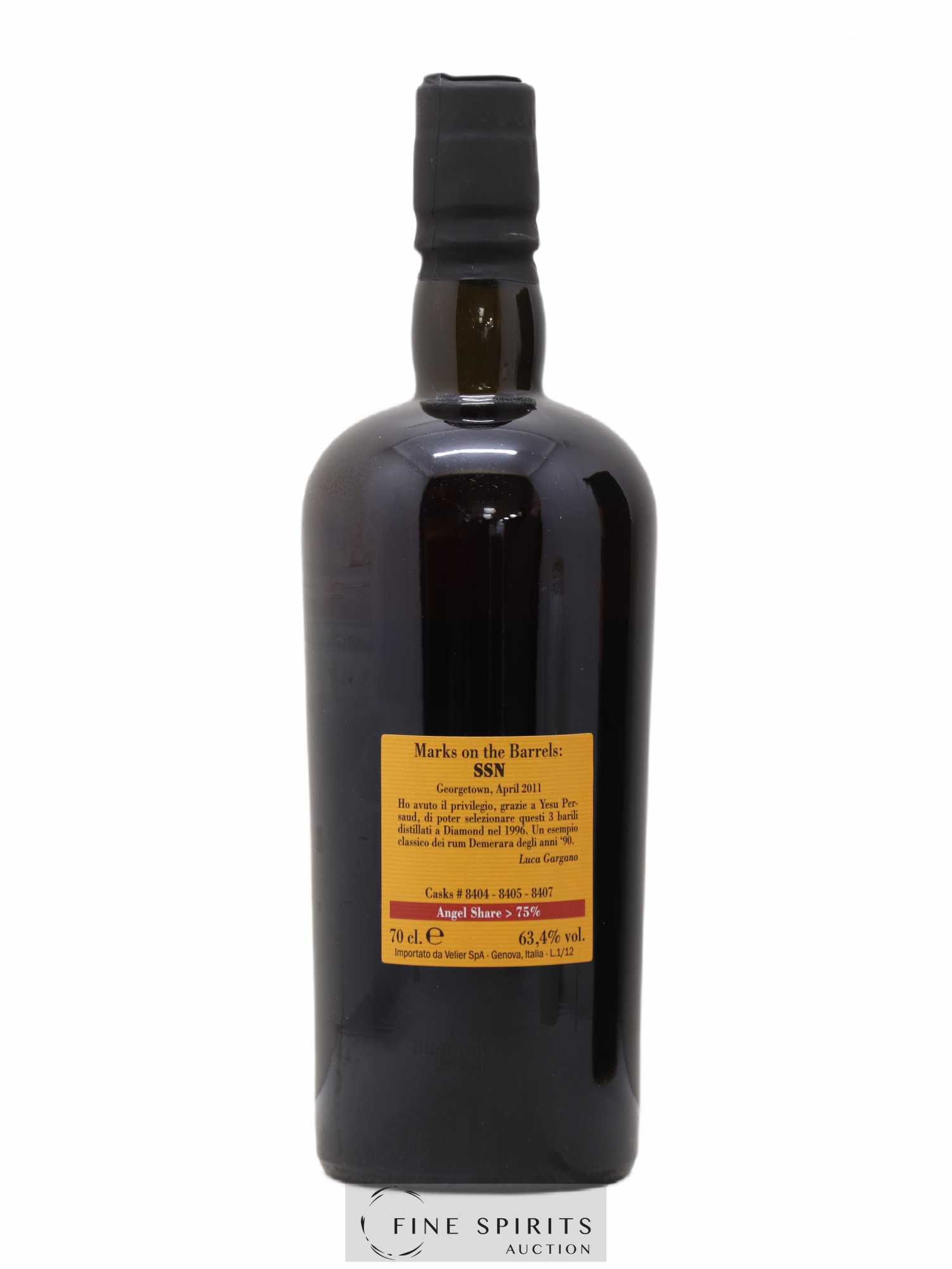 Diamond 16 years 1996 Velier SSN Casks n°8404-8405-8407 - One of 828 - bottled 2012 - Lot de 1 bouteille - 2