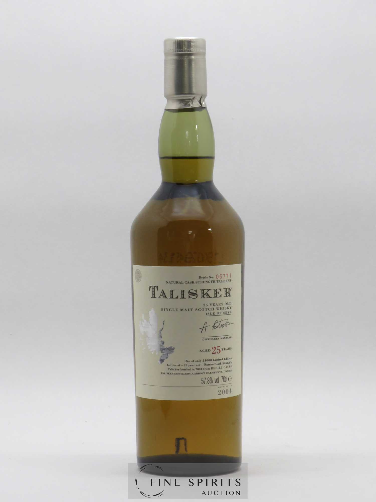 Talisker 25 years Of. Natural Cask Strengh Refill Casks - bottled in 2004 Limited Edition - Lot de 1 bouteille - 1