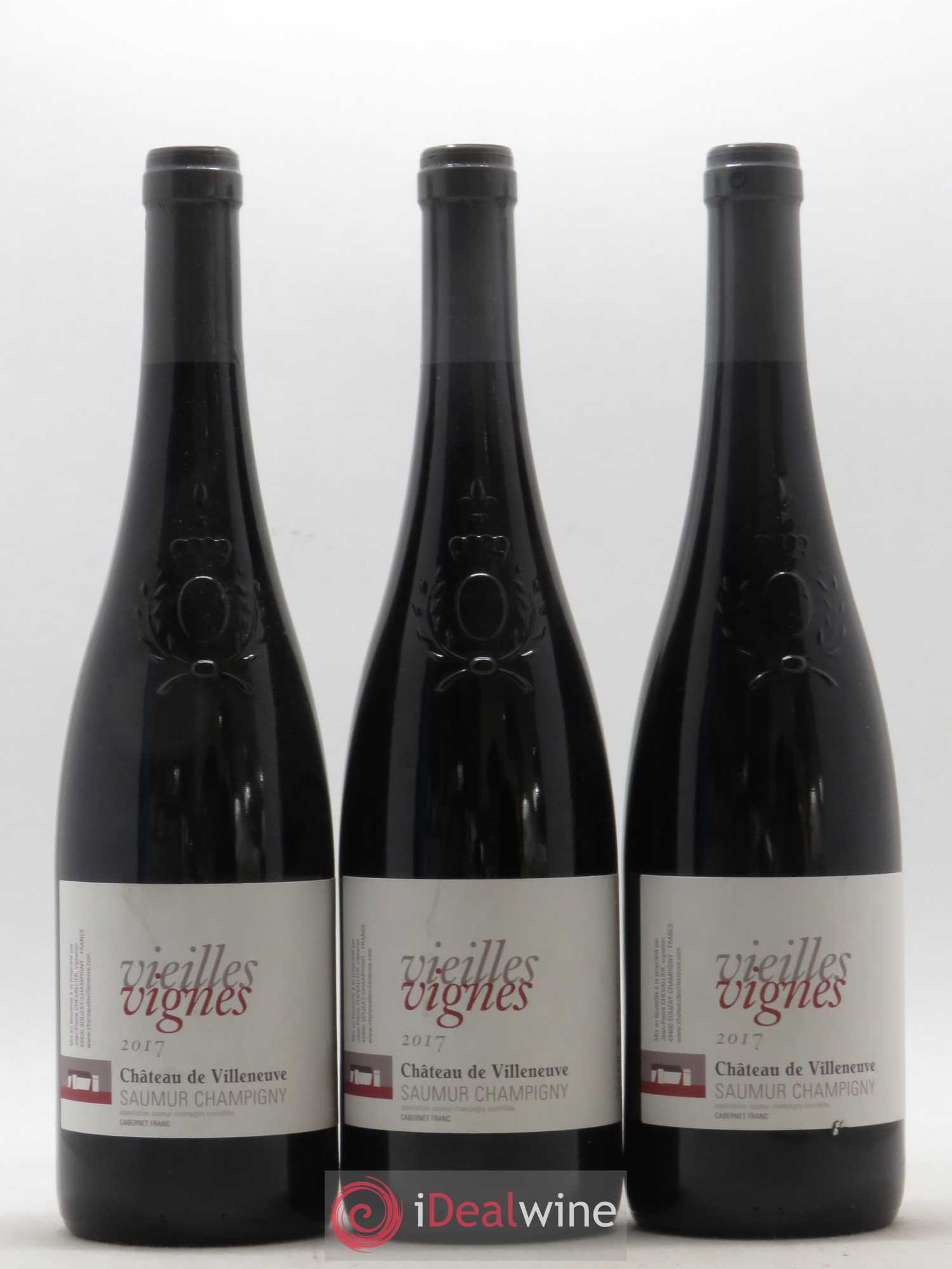 Saumur-Champigny Vieilles Vignes Château de Villeneuve 2017 - Lot de 3 bouteilles - 0
