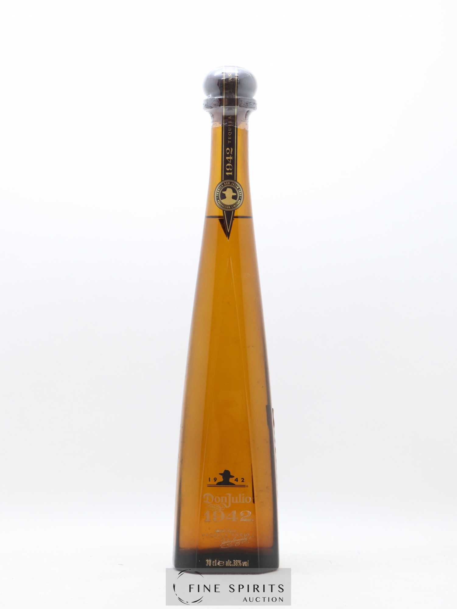 Don Julio Of. 1942 Añejo - Lot of 1 bottle - 1