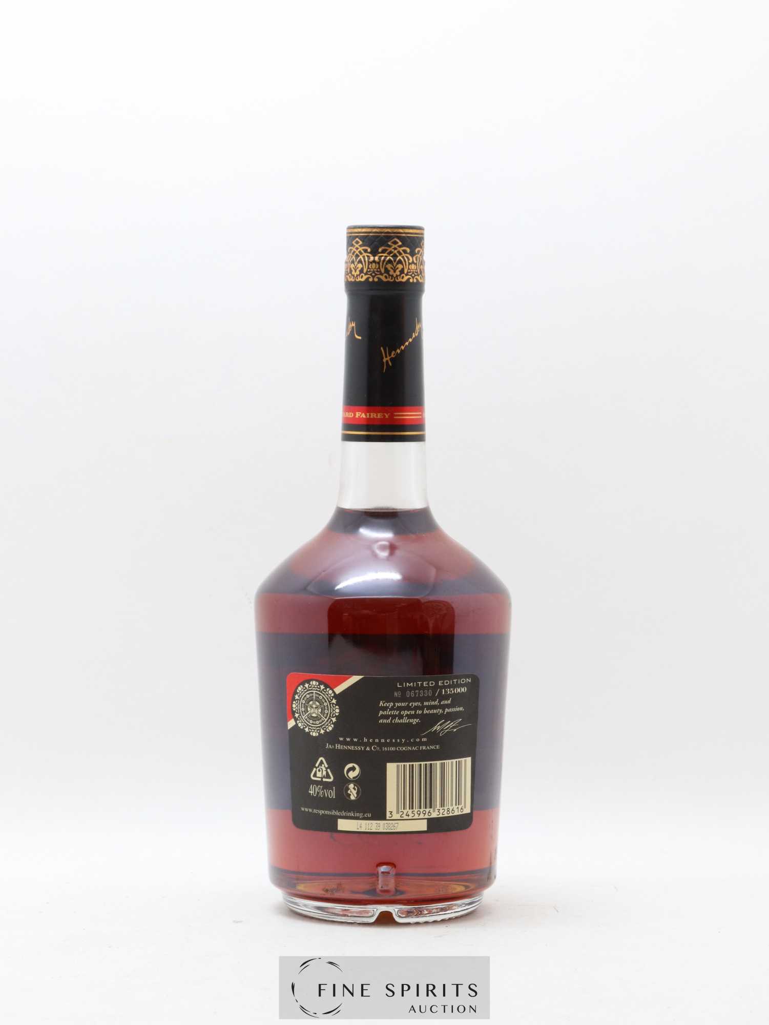 Hennessy Of. Very Special Shepard Fairey - One of 135000 Limited Edition - Lot de 1 bouteille - 2