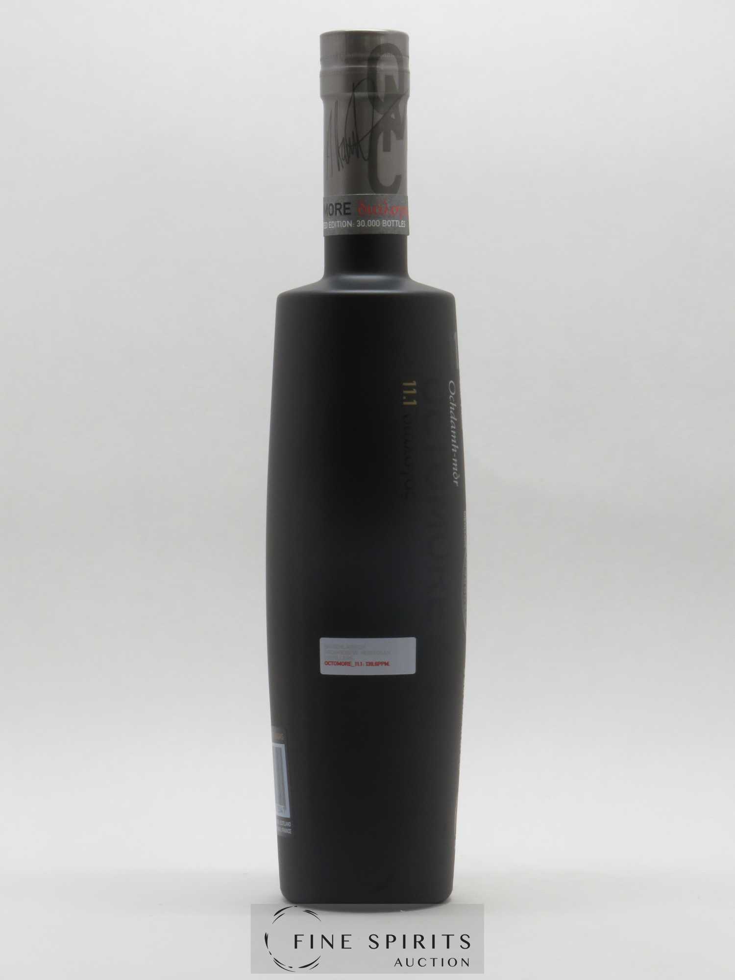 Octomore 5 years Of. Edition 11.1 Super-Heavily Peated - One of 30.000 bottles Limited Edition - Lot de 1 bouteille - 2