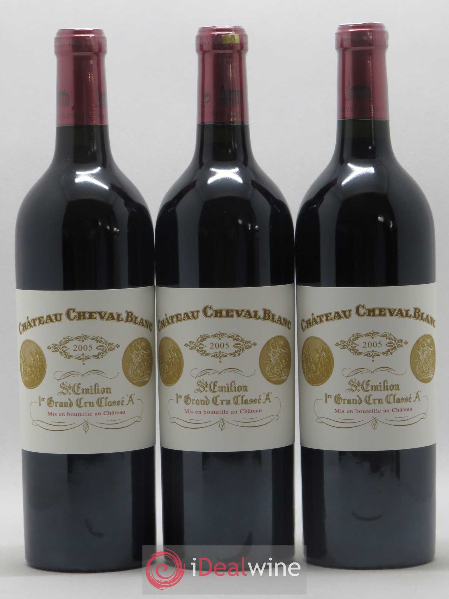Château Cheval Blanc 1er Grand Cru Classé A 2005 - Lot de 12 bouteilles - 1