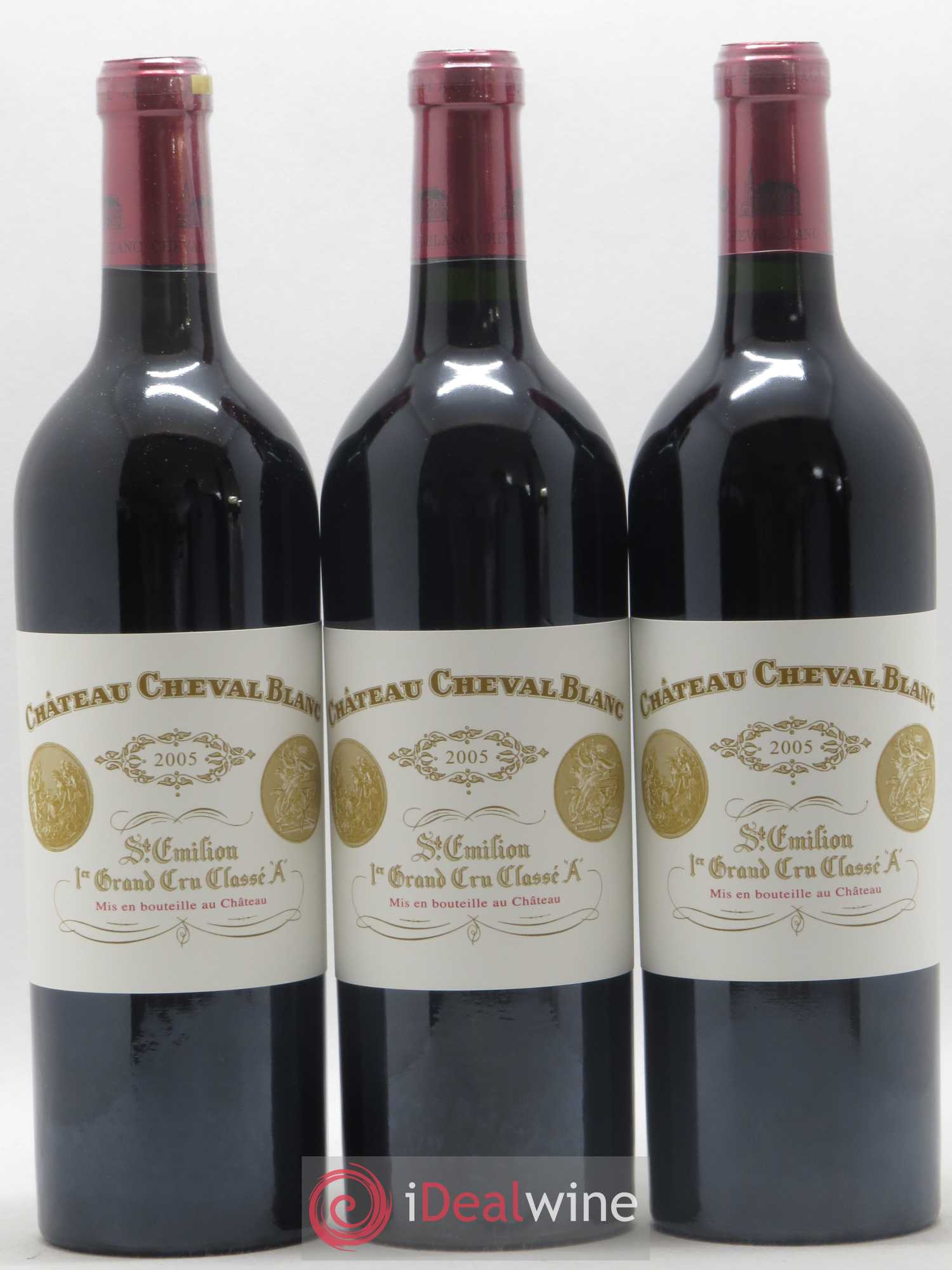 Château Cheval Blanc 1er Grand Cru Classé A 2005 - Lot de 12 bouteilles - 1