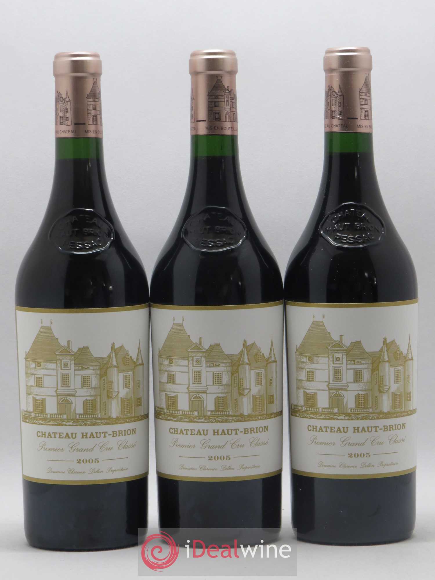 Château Haut Brion 1er Grand Cru Classé 2005 - Lot de 3 bouteilles - 0