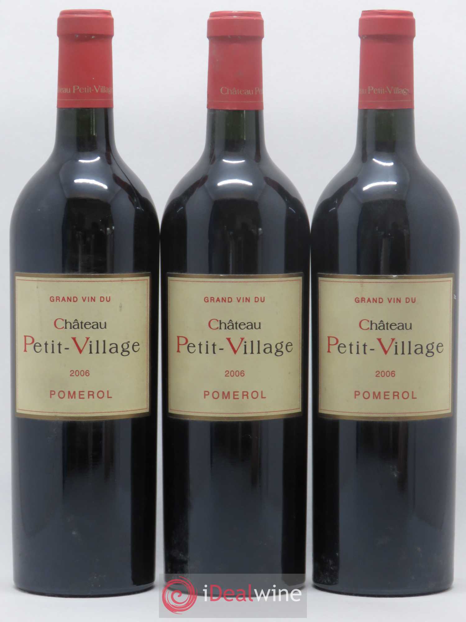 Château Petit Village 2006 - Lot de 3 bouteilles - 0