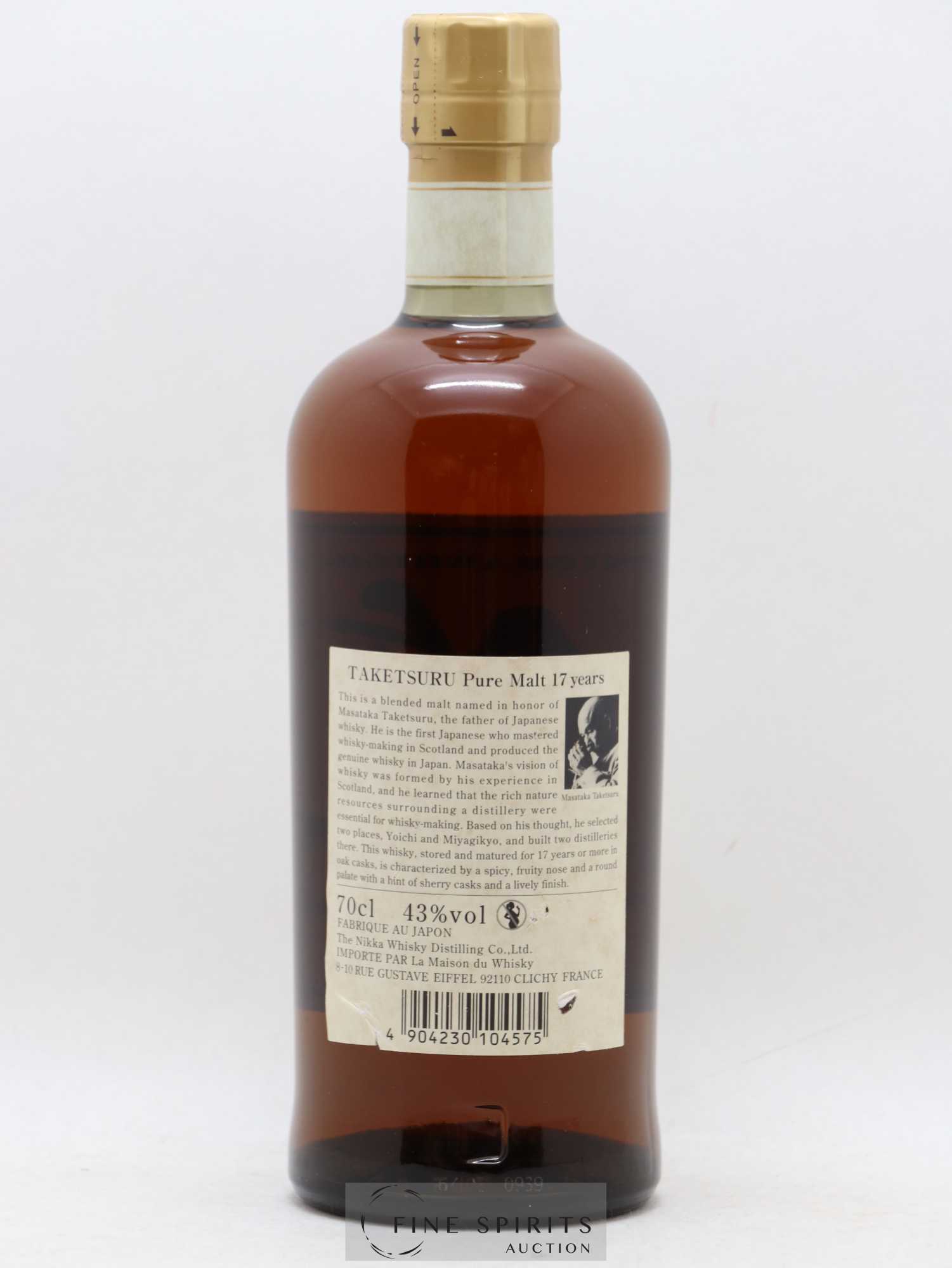Taketsuru 17 years Of. Pure Malt Nikka Whisky - Lot de 1 bouteille - 1