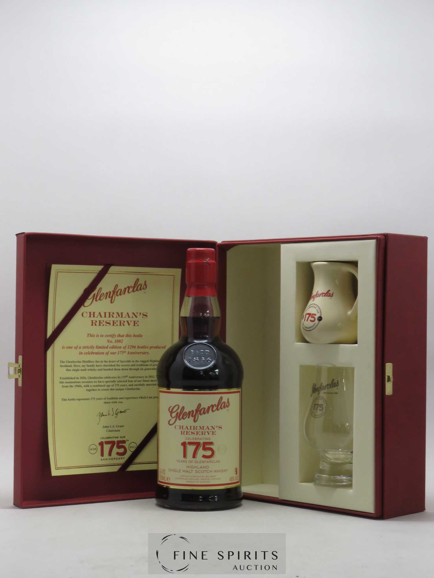 Glenfarclas Of. Chairman's Reserve One of 1296 bottles - bottled 2011 Celebrating 175 years of Glenfarclas - Lot de 1 bouteille - 1