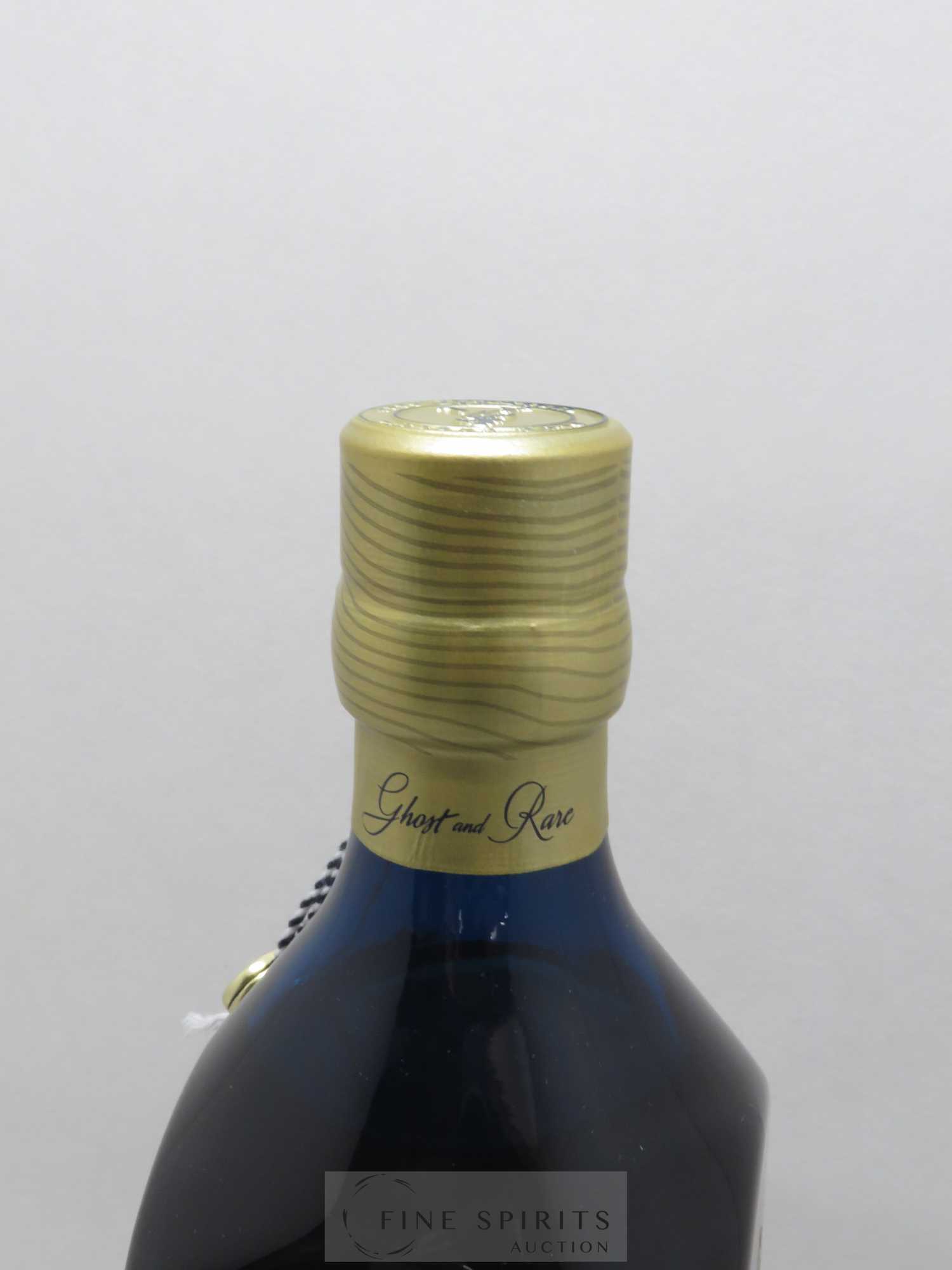 Johnnie Walker Of. Ghost and Rare Port Ellen and 7 Rare Whiskies Blue Label - Special Blend (70 cl.) - Lot de 1 bouteille - 5