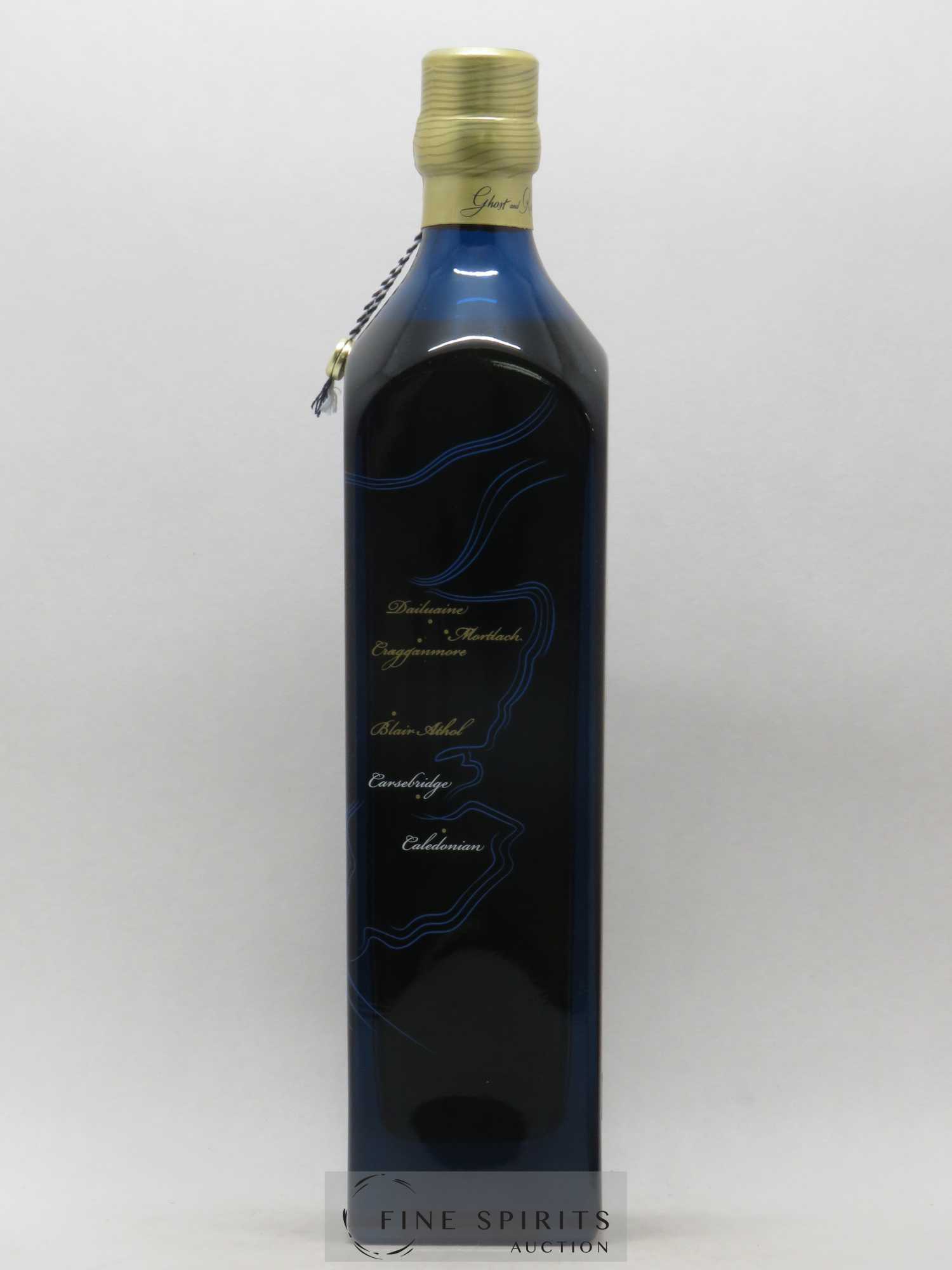 Johnnie Walker Of. Ghost and Rare Port Ellen and 7 Rare Whiskies Blue Label - Special Blend (70 cl.) - Lot de 1 bouteille - 4