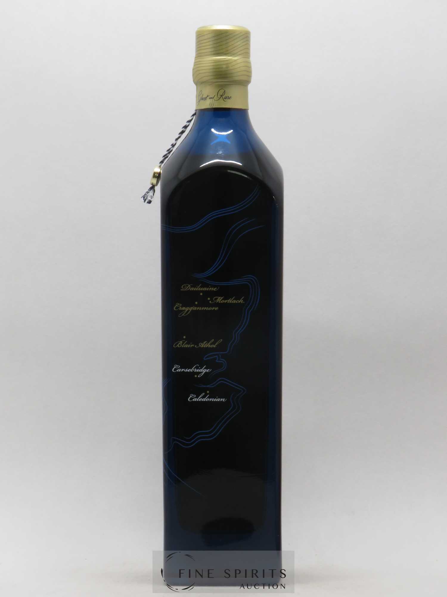 Johnnie Walker Of. Ghost and Rare Port Ellen and 7 Rare Whiskies Blue Label - Special Blend (70 cl.) - Lot de 1 bouteille - 4