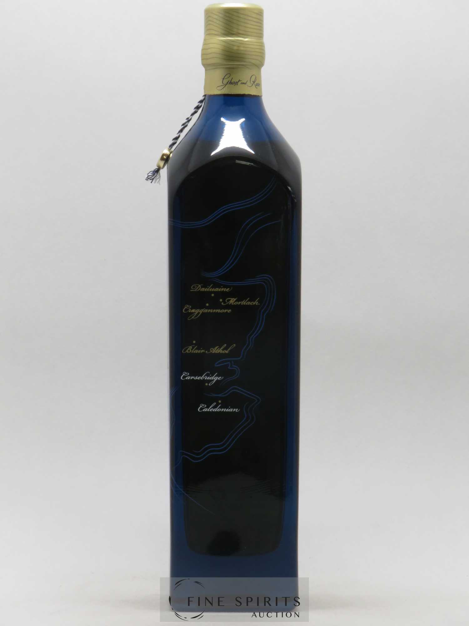 Johnnie Walker Of. Ghost and Rare Port Ellen and 7 Rare Whiskies Blue Label - Special Blend (70 cl.) - Lot de 1 bouteille - 4
