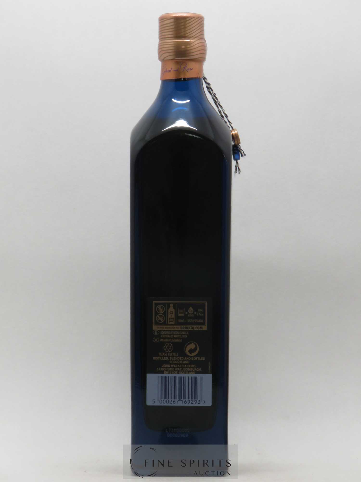 Johnnie Walker Of. Ghost and Rare Brora and 8 Rare Whiskies Blue Label - Special Blend (70 cl.) - Posten von 1 Flasche - 3