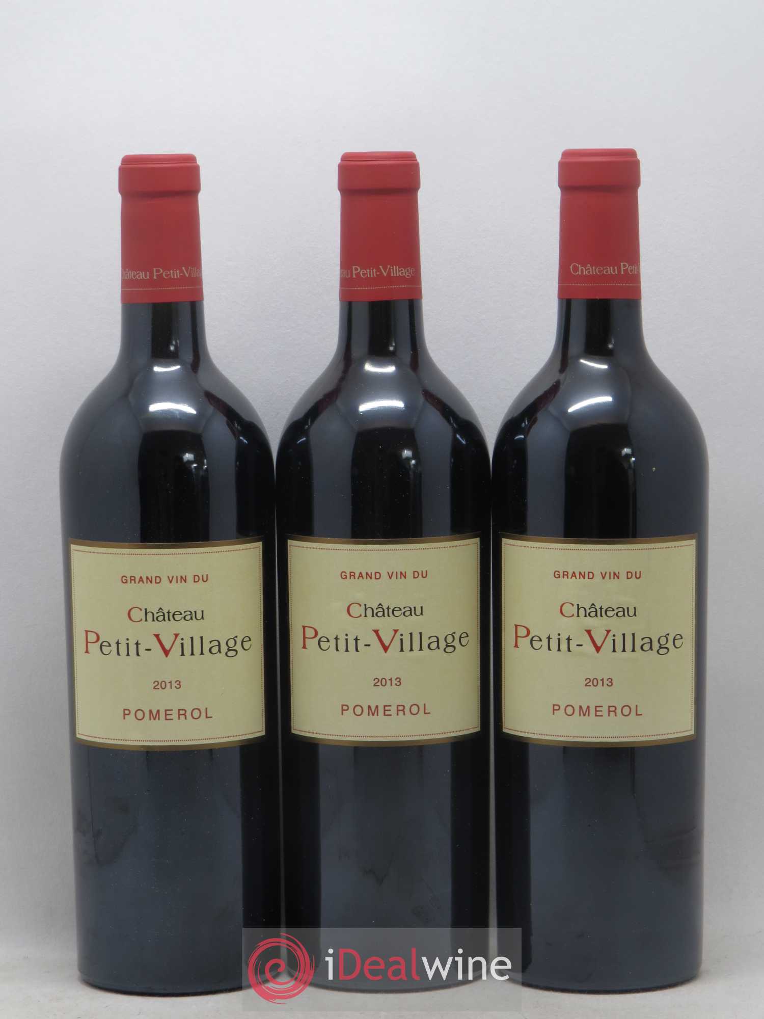 Château Petit Village 2013 - Lot de 12 bouteilles - 1