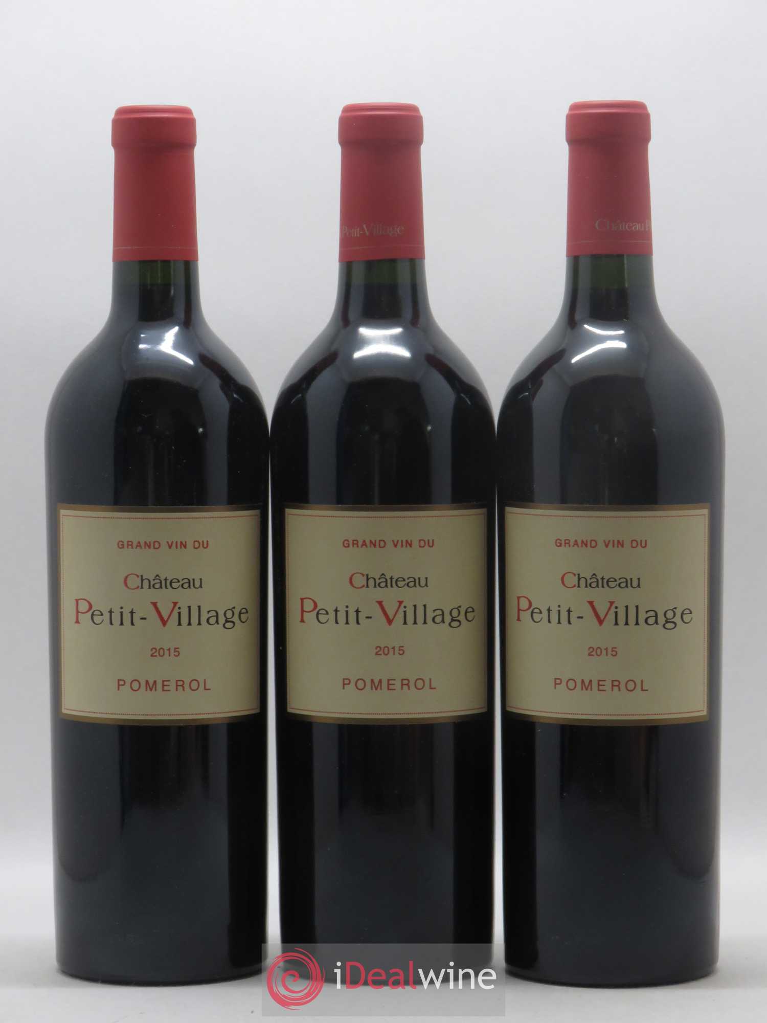 Château Petit Village 2015 - Lot de 6 bouteilles - 1