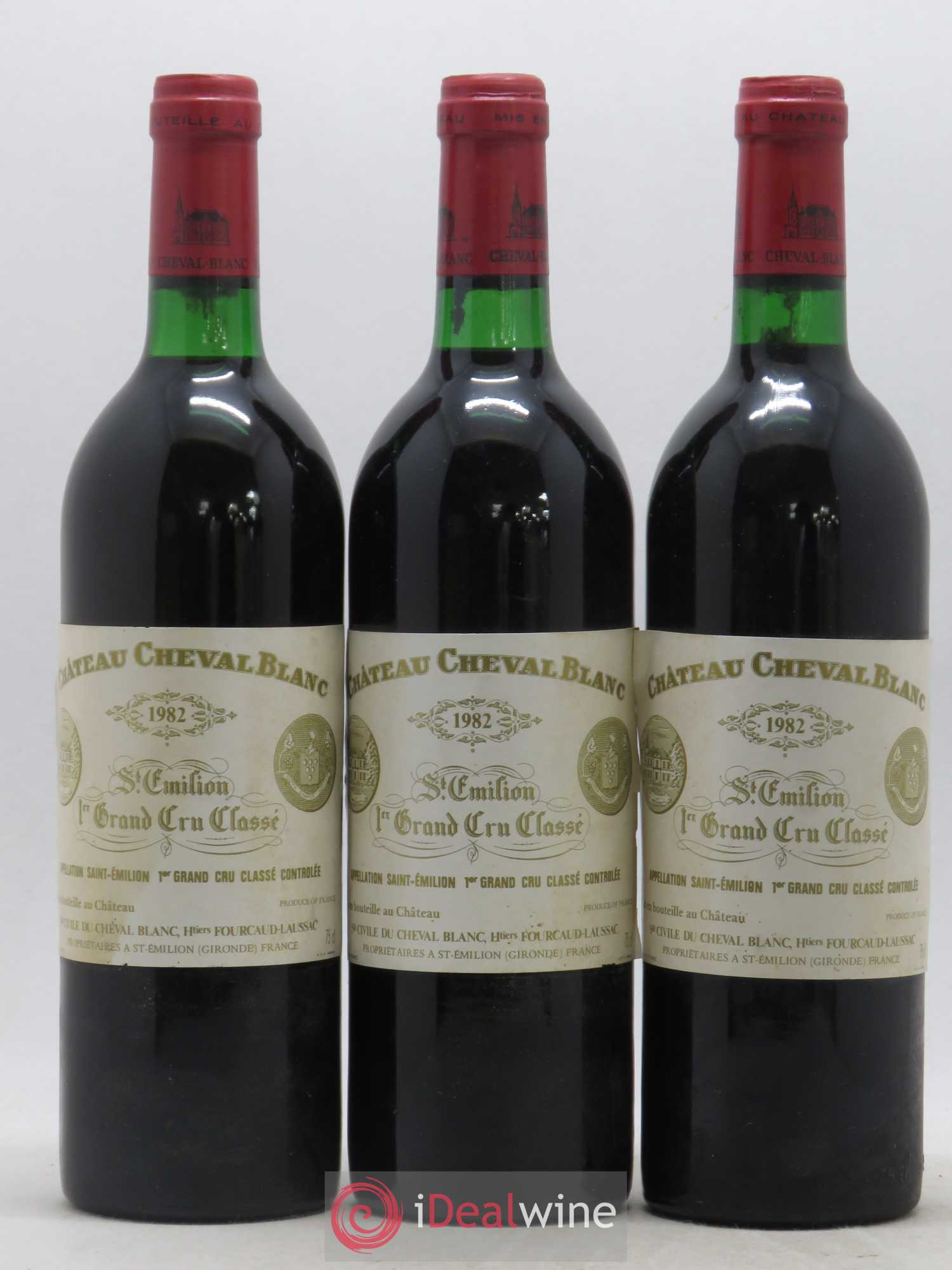 Château Cheval Blanc 1er Grand Cru Classé A 1982 - Lot de 3 bouteilles - 0