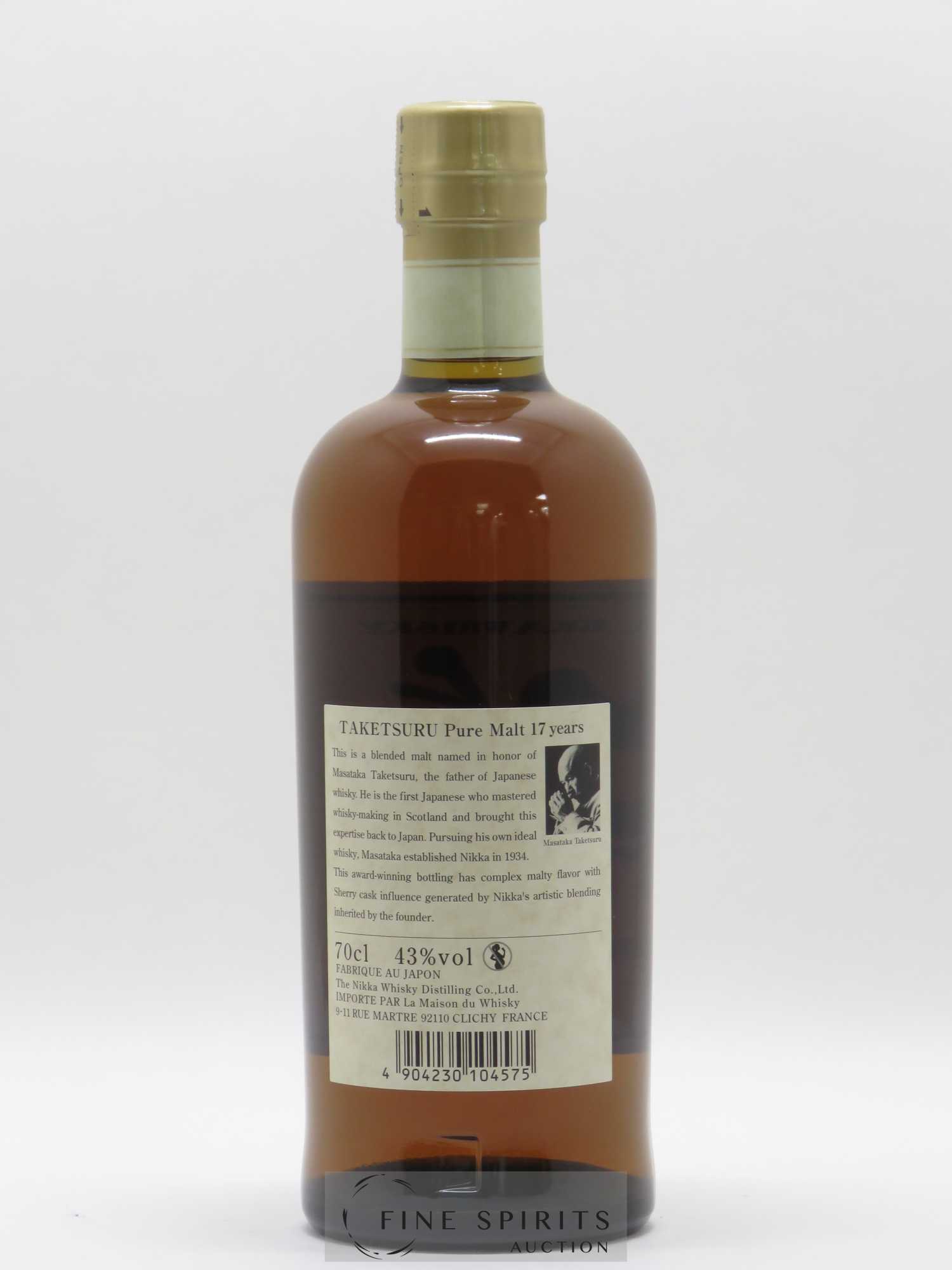 Taketsuru 17 years Of. Pure Malt Nikka Whisky - Lot de 1 bouteille - 2