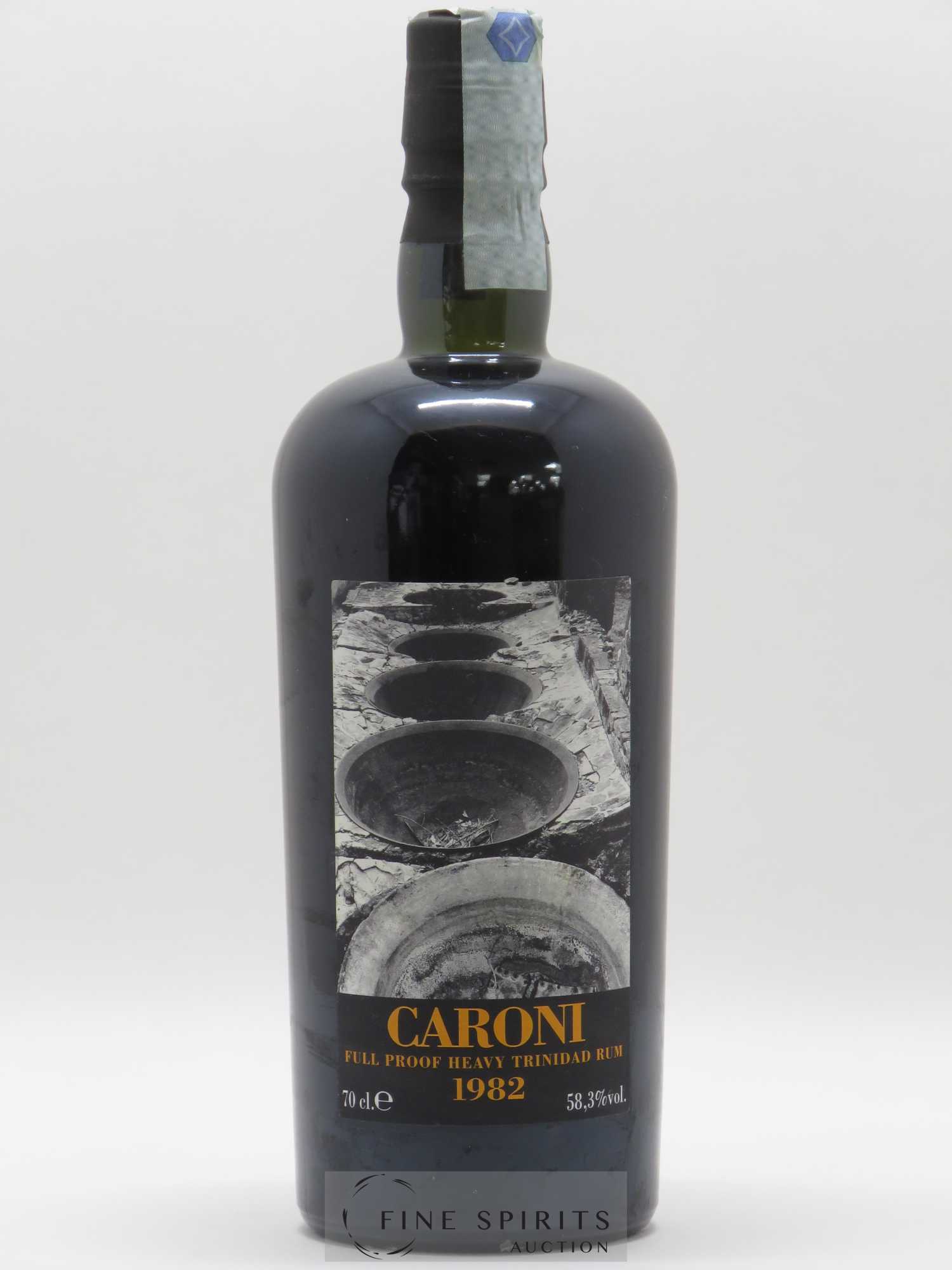 Caroni 24 years 1982 Velier Stock of 15 drums One of 4600 - bottled 2006 Full Proof - Lot de 1 bouteille - 1
