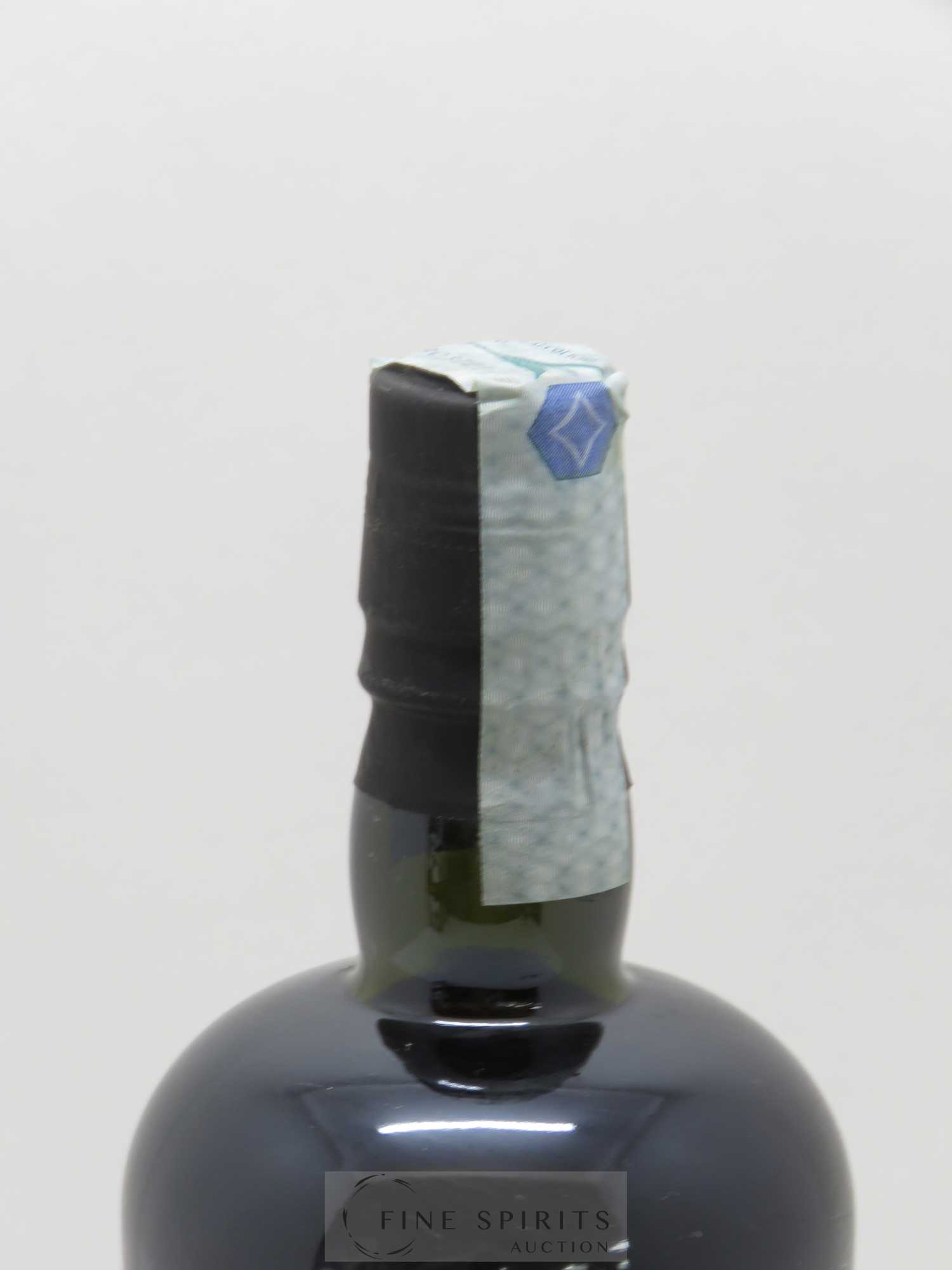 Caroni 24 years 1982 Velier Stock of 15 drums One of 4600 - bottled 2006 Full Proof - Lot de 1 bouteille - 3