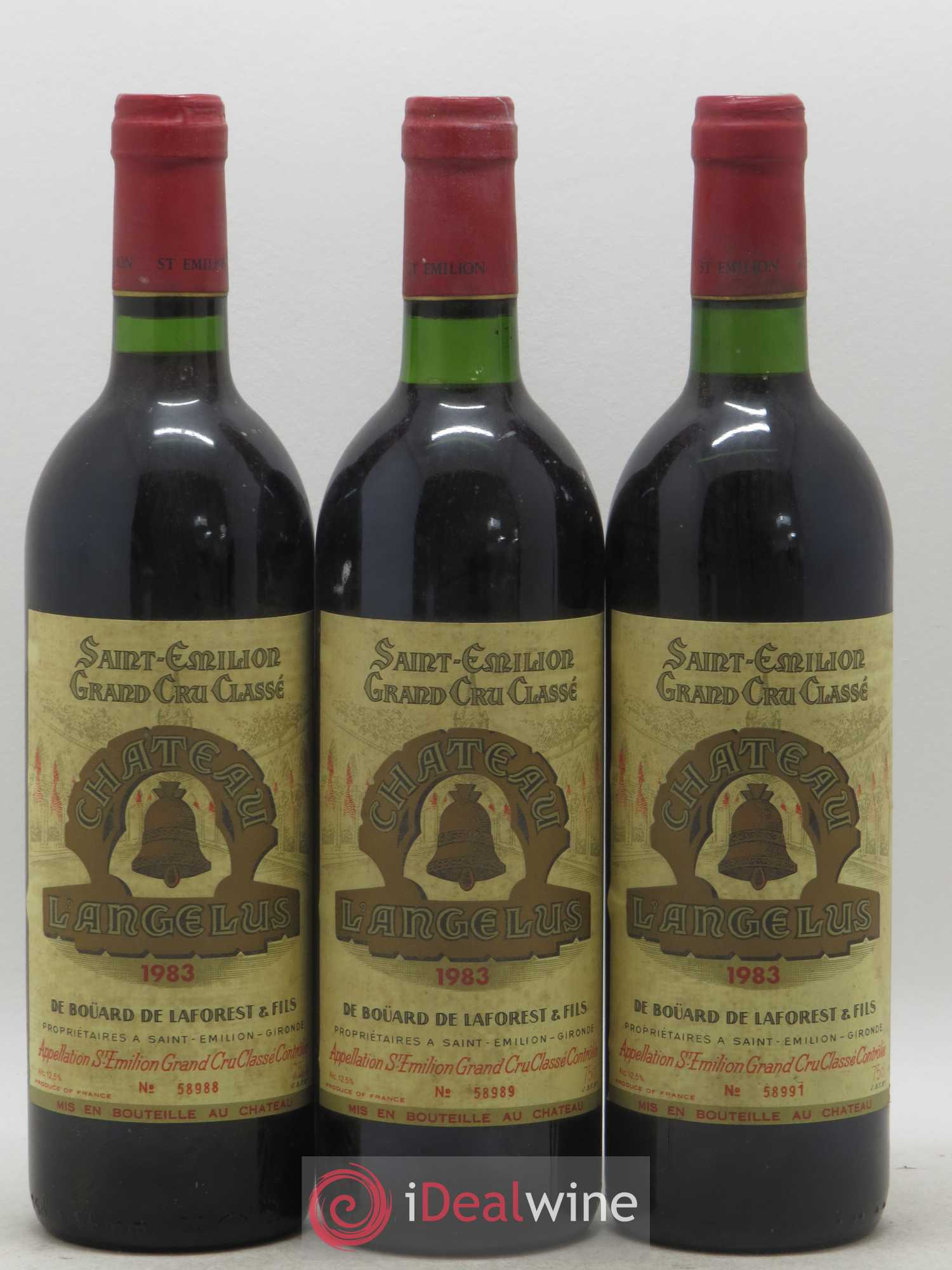 Château Angélus 1er Grand Cru Classé A 1983 - Lot de 3 bouteilles - 0
