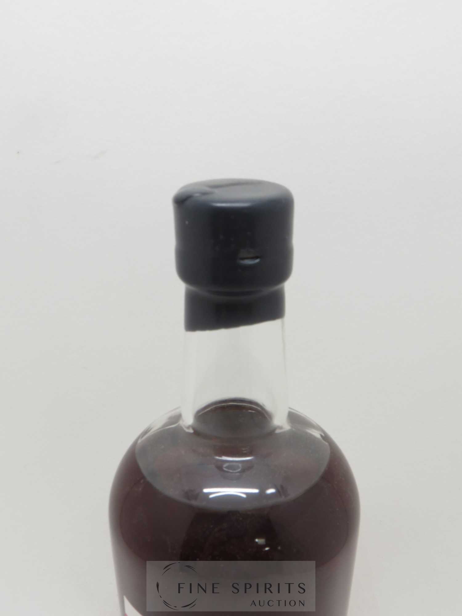 Karuizawa 1972 Number One Drinks Vintage Single Cask n°7038 - bottled 2011 - Lot of 1 bottle - 2