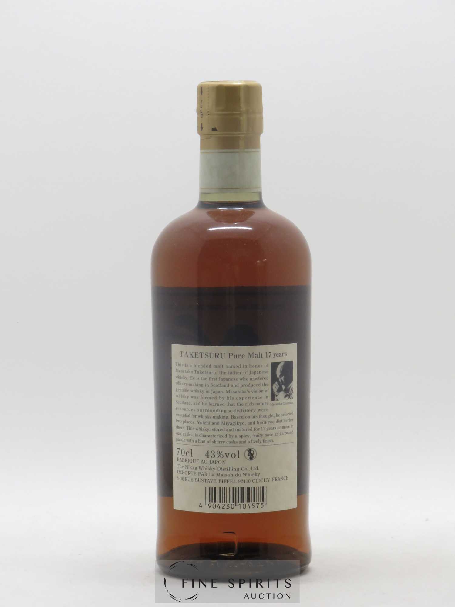 Taketsuru 17 years Of. Pure Malt Nikka Whisky - Lot de 1 bouteille - 2
