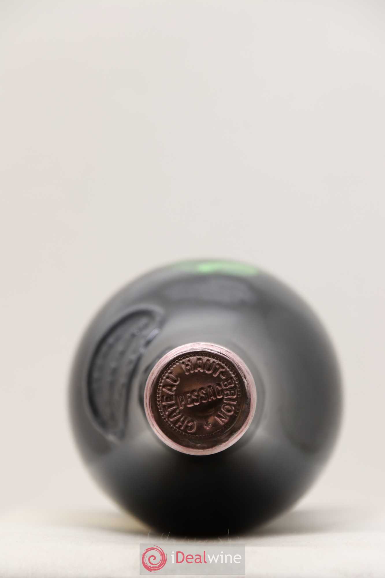 Château Haut Brion 1er Grand Cru Classé 1977 - Lot de 2 bouteilles - 1